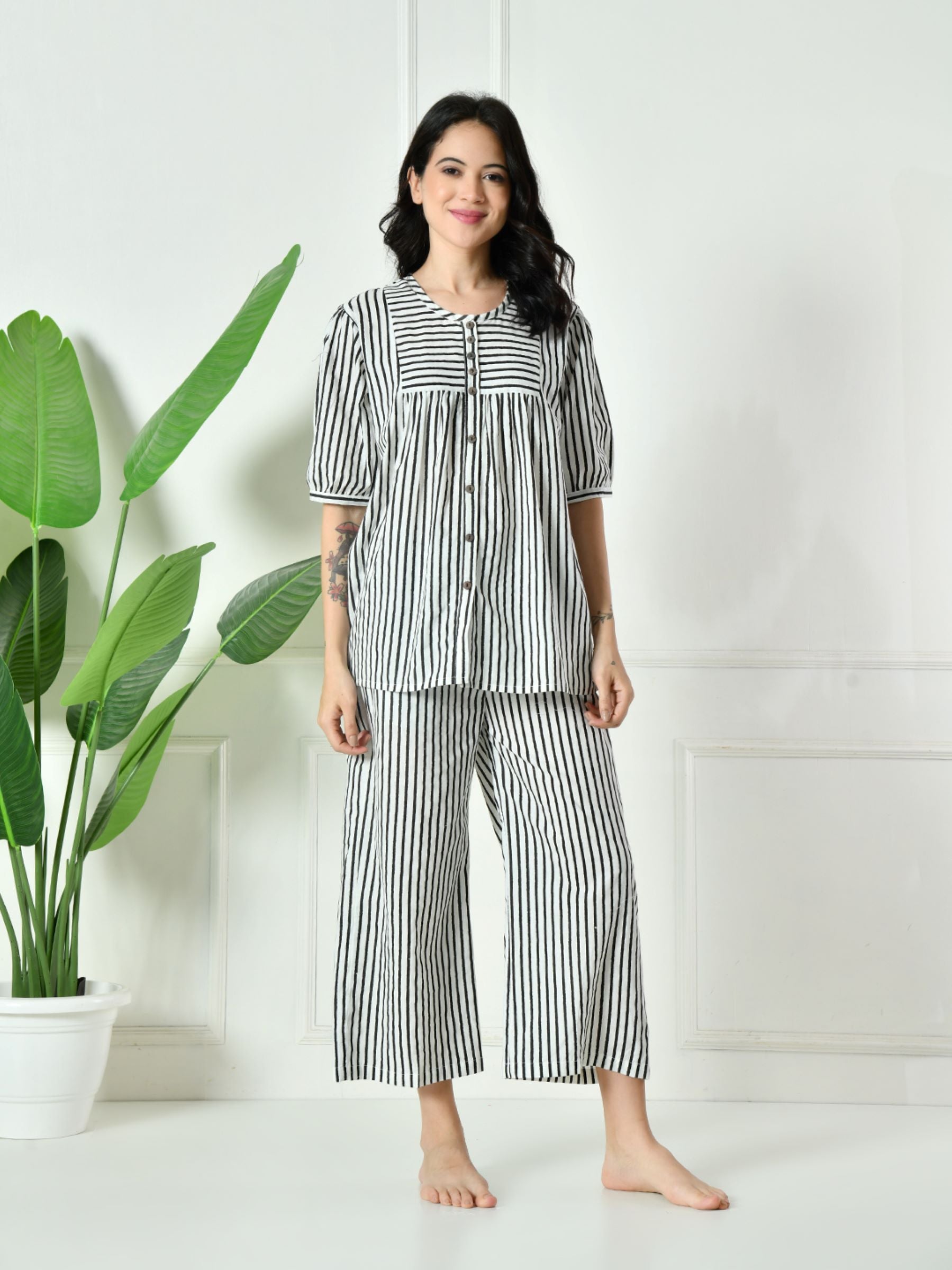 Women Stripes Lounge set