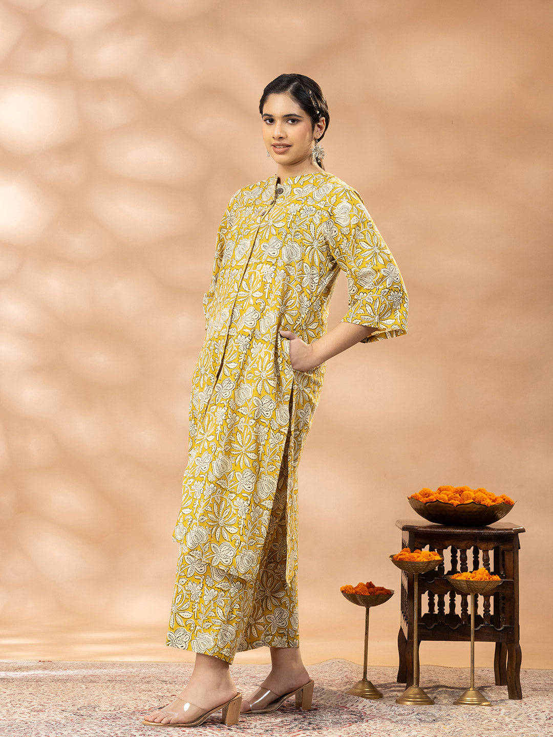 Bagru Yellow and Cream Mandarin Neck Kurta Set