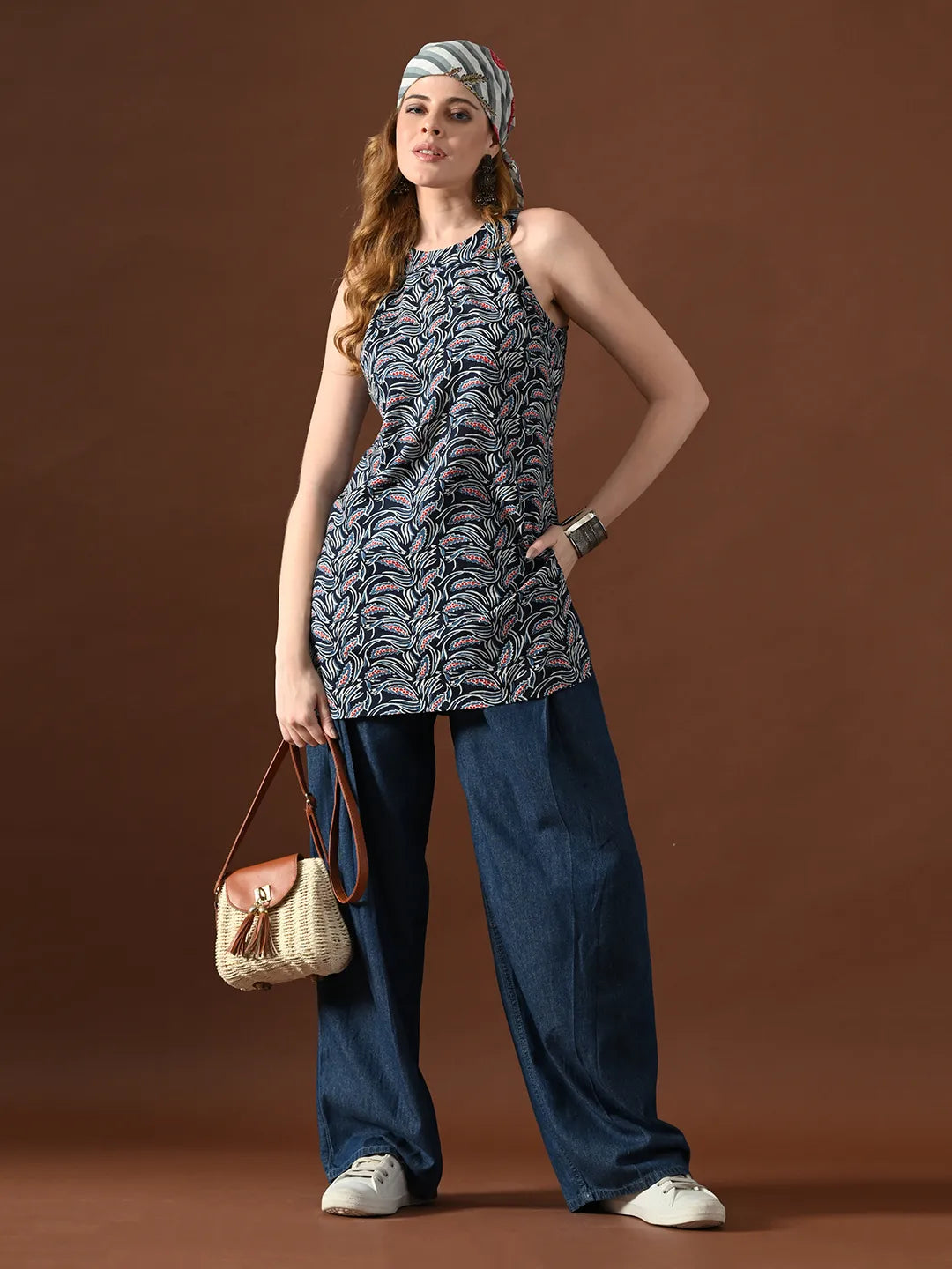 Women Jaal Print Sima Backless Kurti