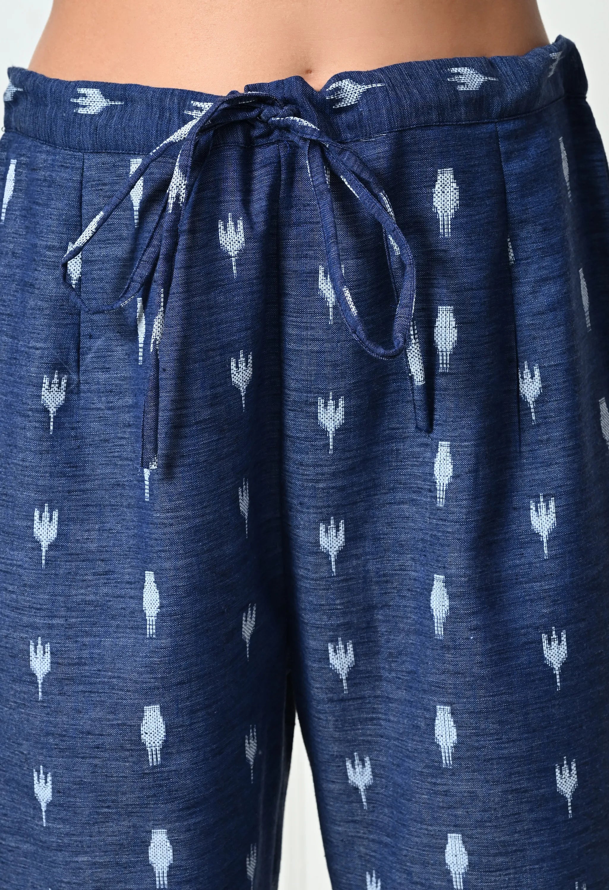 Blue weaved booty pleated set