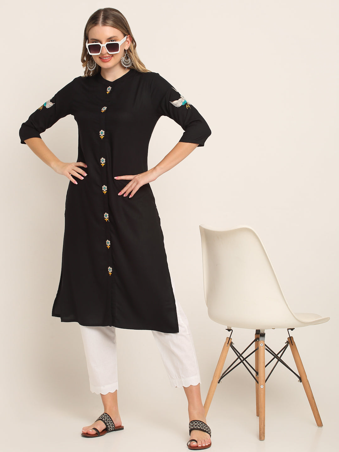 Women Rayon Black Embroidered Kurta