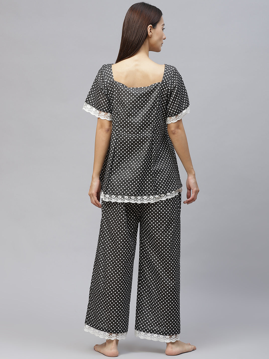 Women Black and White Pure Cotton Polka Dots Printed Night suit