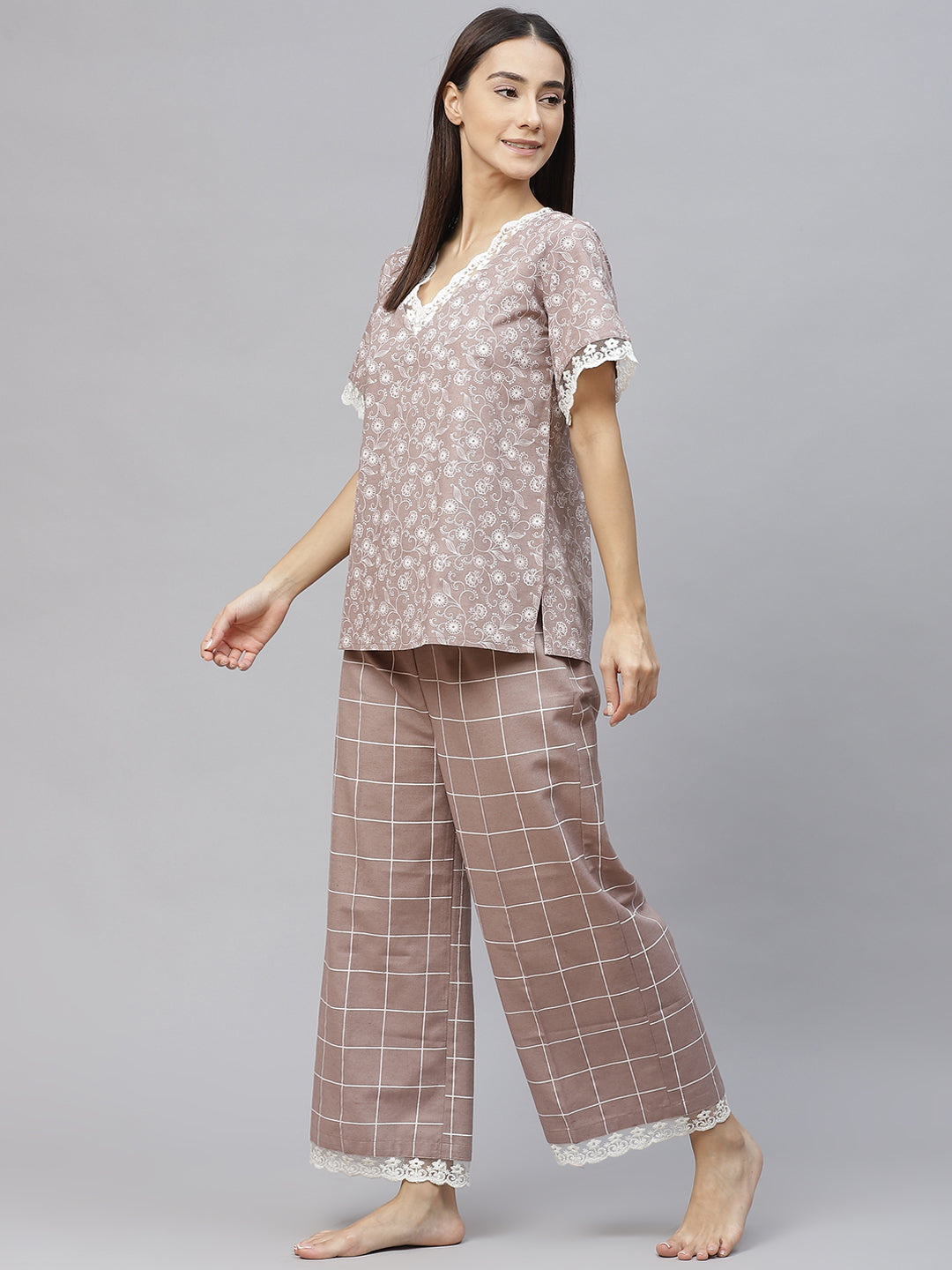 Women Brown & White Pure Cotton Printed Night suit