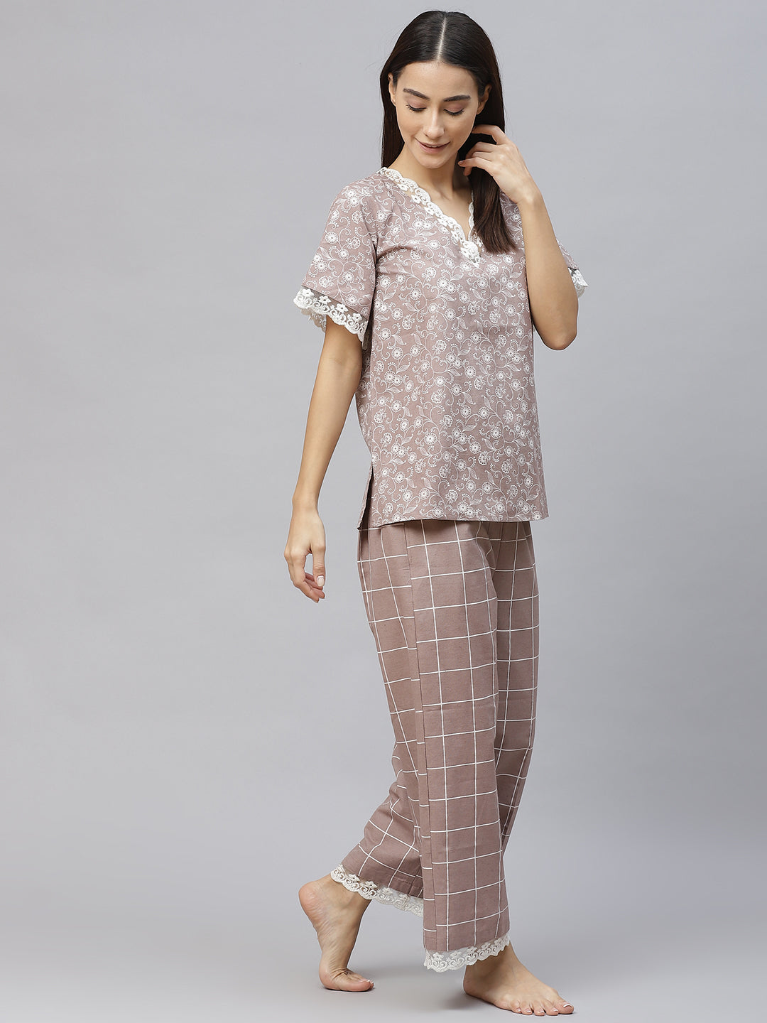 Women Brown & White Pure Cotton Printed Night suit