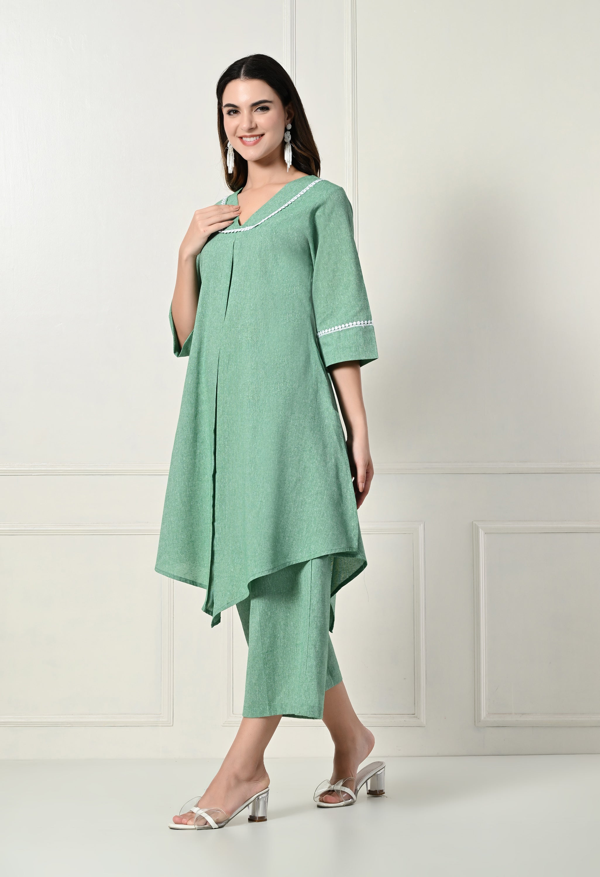 Green pleated set