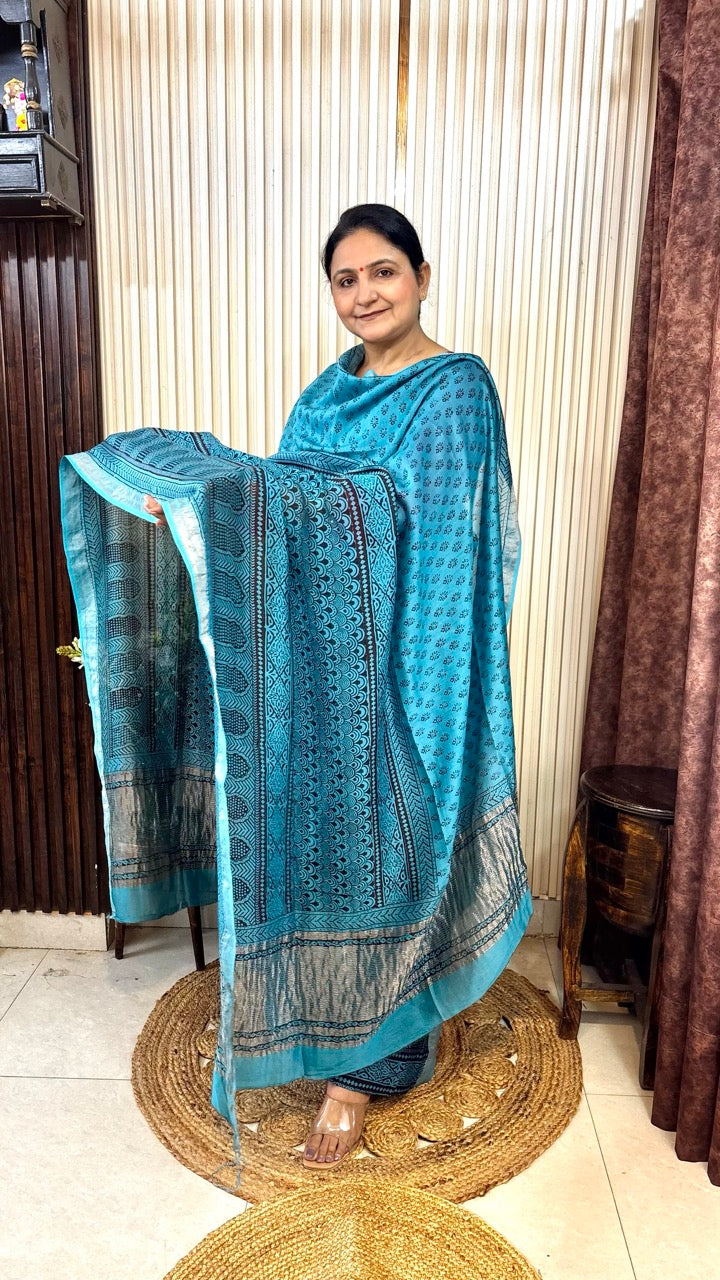 Maheshwari Silk Bagh Hand Block Printed Kurta Set With Tissue Zari Pallu Dupatta - Set of 3