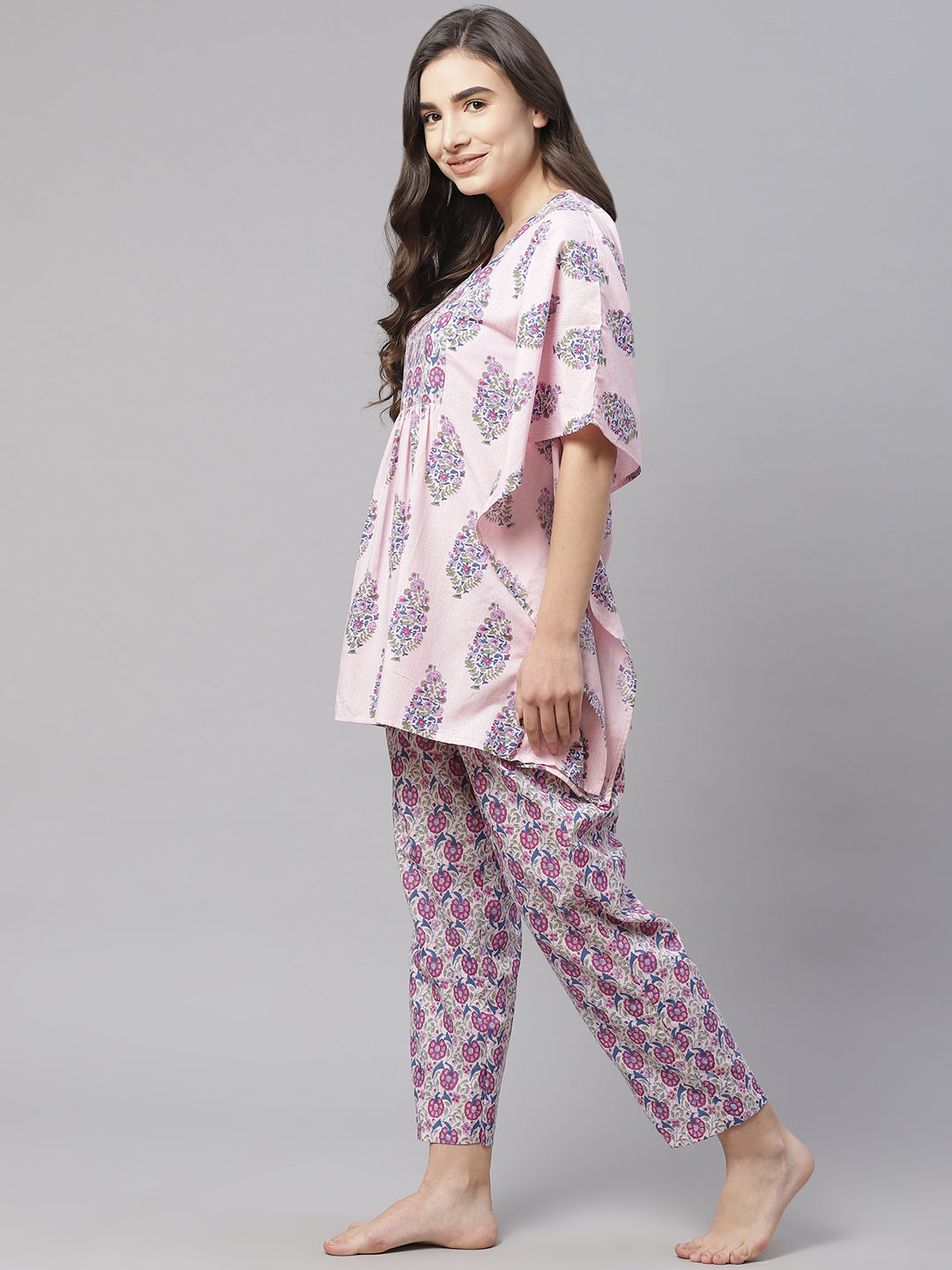 Women Pink & Blue Floral Printed Pyjama Set