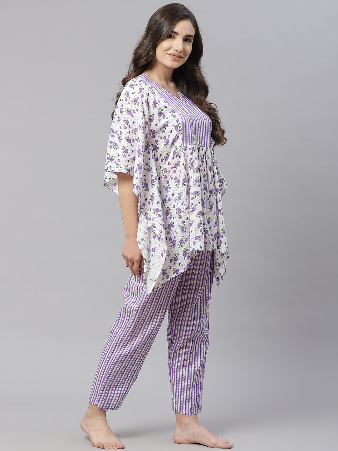 Women Purple & White Floral Printed Cotton Pyjama Set