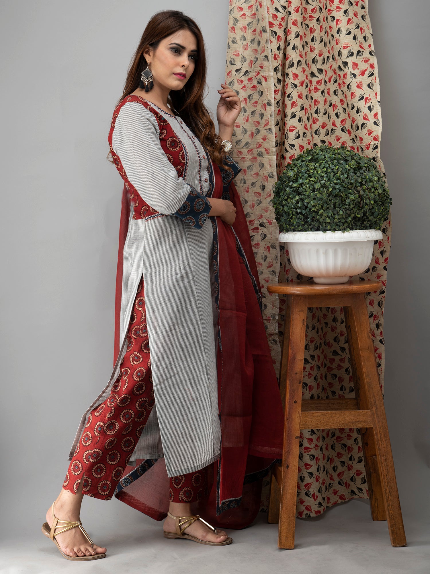 Hand Embroidered Grey Kurta With Ajrakh Pants