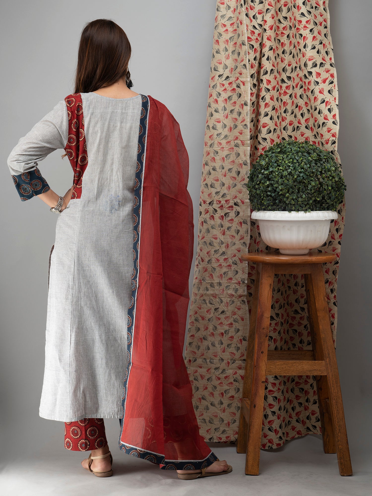 Hand Embroidered Grey Kurta With Ajrakh Pants