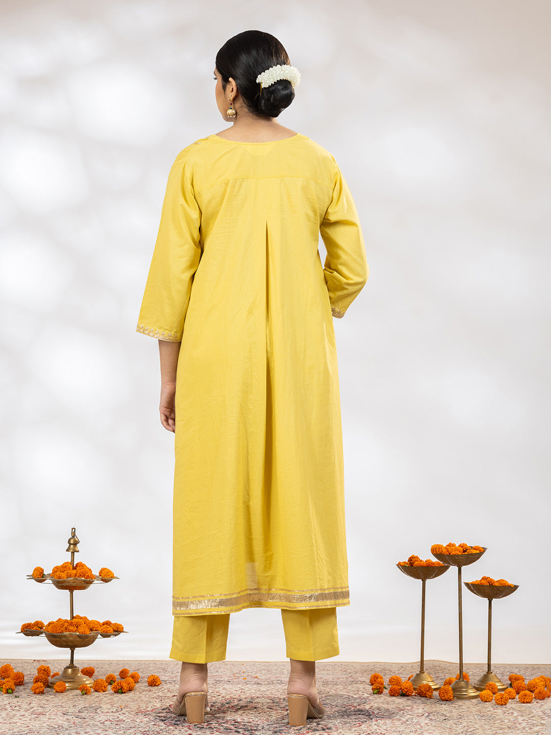 Utsav Women Yellow Zari Embroidered Suit - Set of 3