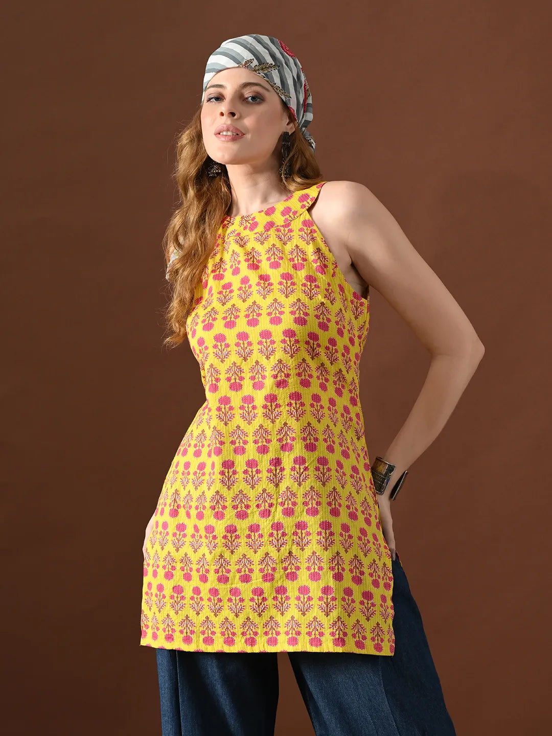 Women Floral Printed Neema Backless Kurti