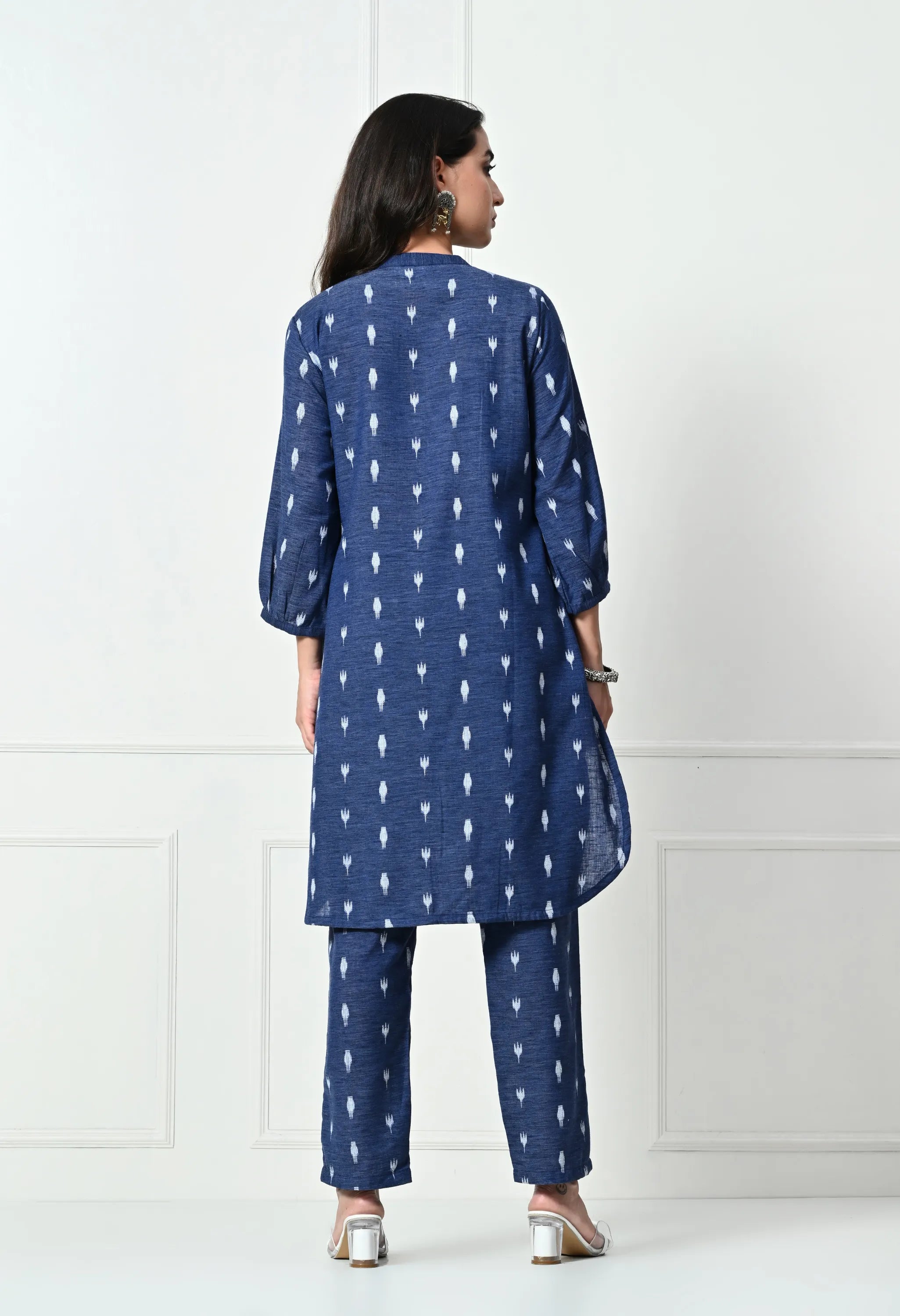 Blue weaved booty pleated set