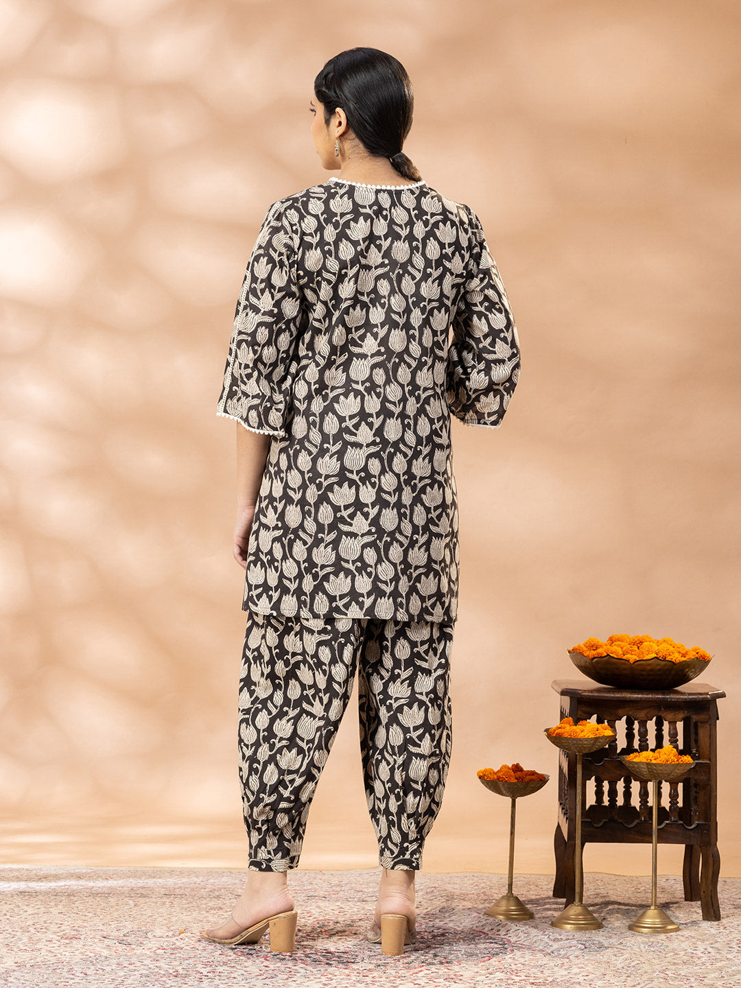 Bagru Black And White Floral Print Pleated Salwar Set