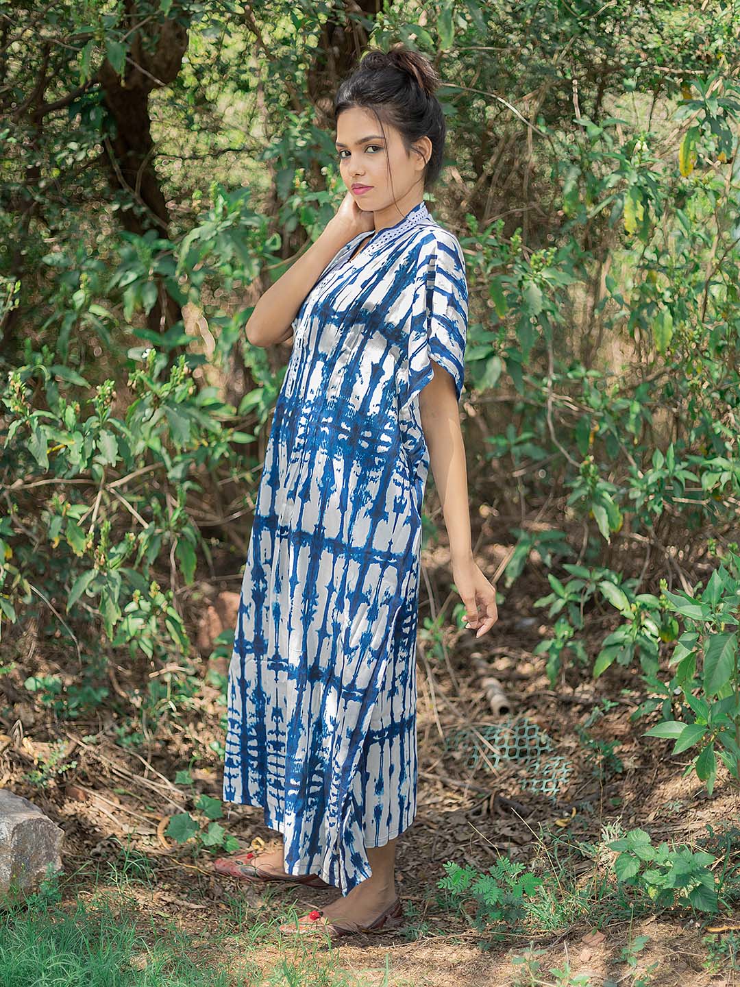 Shibori Kaftan with Pleates and lace details