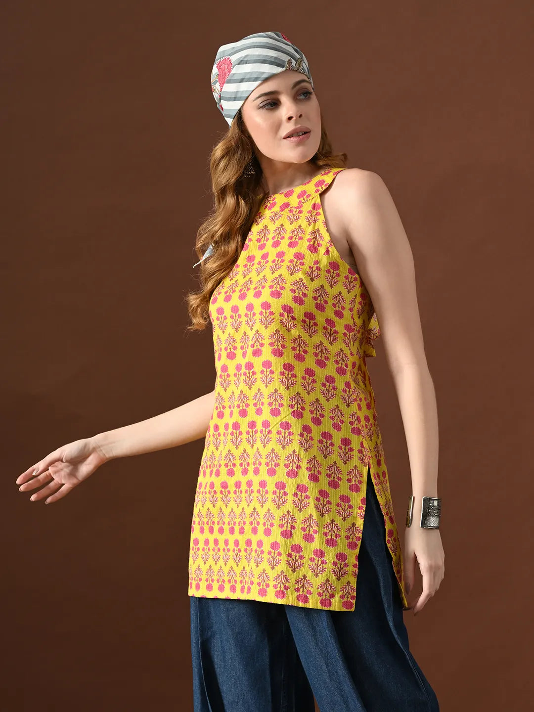 Women Floral Printed Neema Backless Kurti