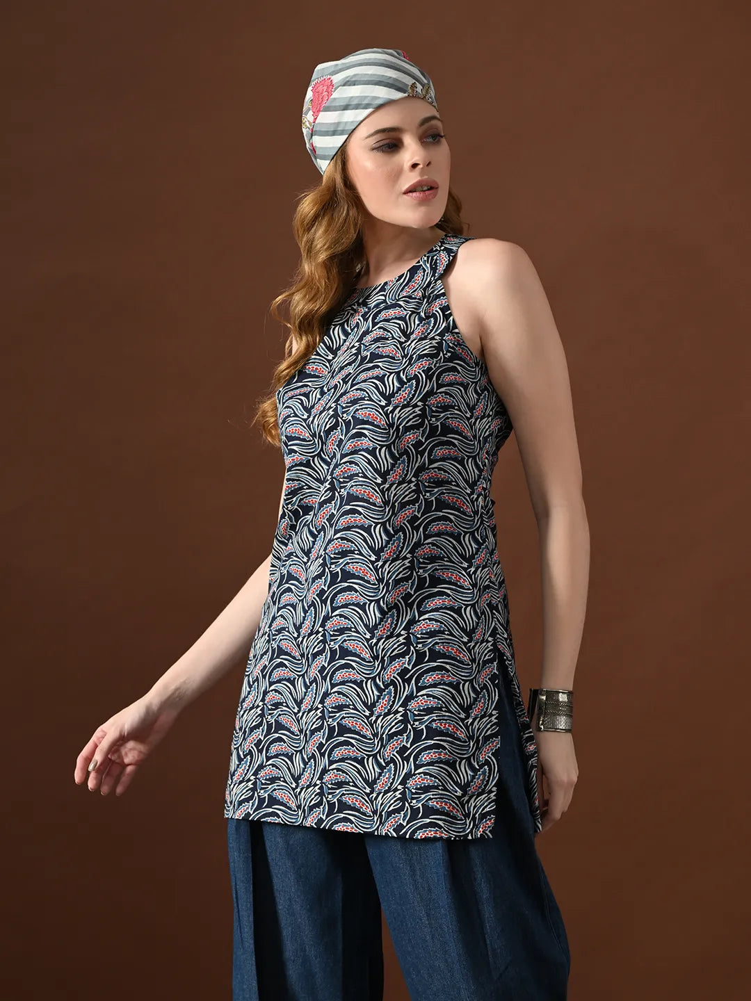 Women Jaal Print Sima Backless Kurti