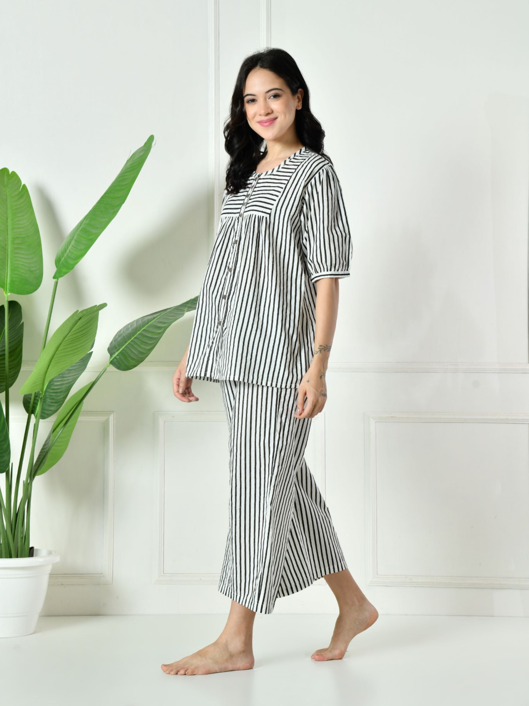 Women Stripes Lounge set