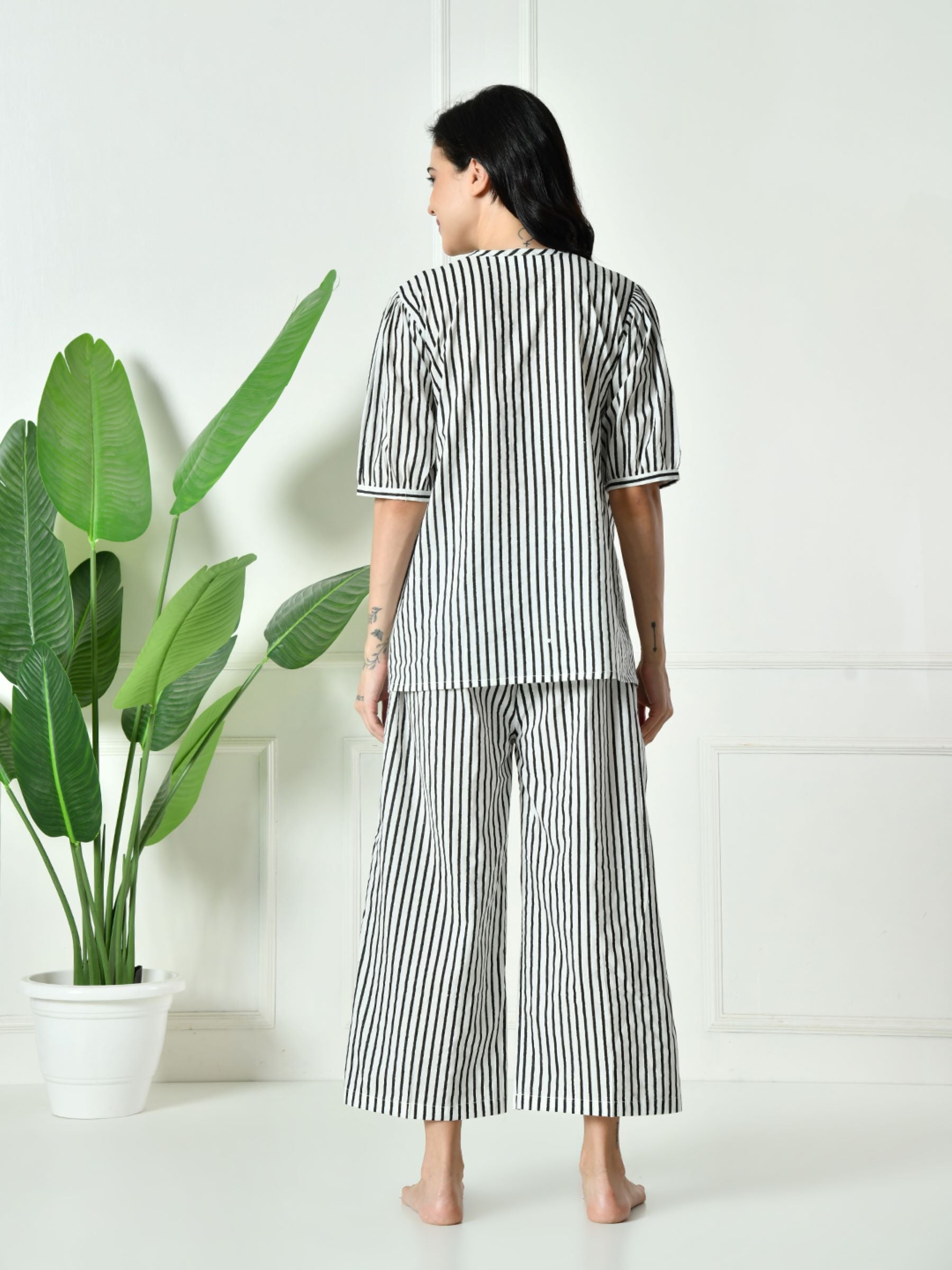 Women Stripes Lounge set