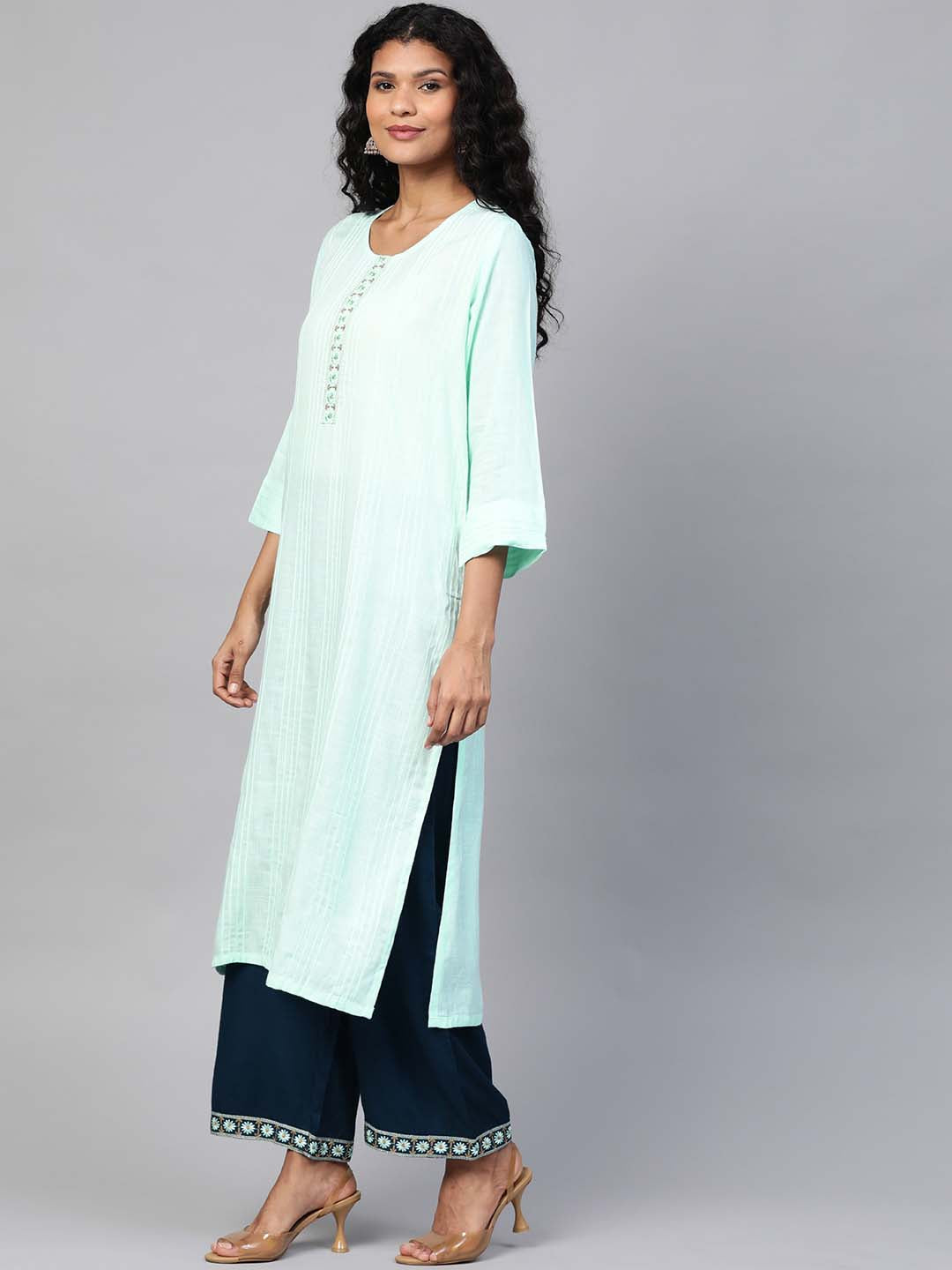 Women Blue Pintucks Detail Straight Kurta with Palazzos