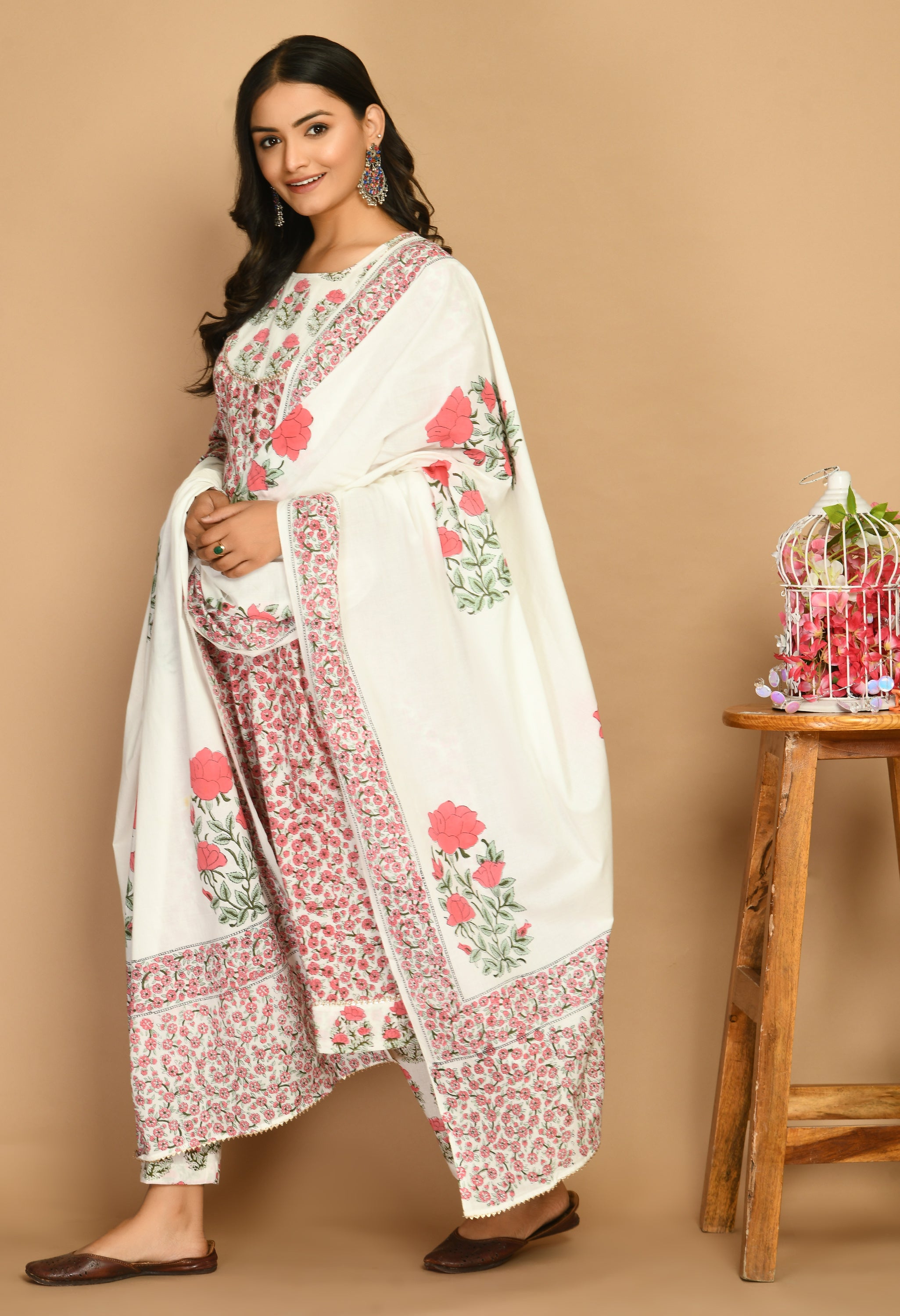 Handblock Printed White Red Boota Set