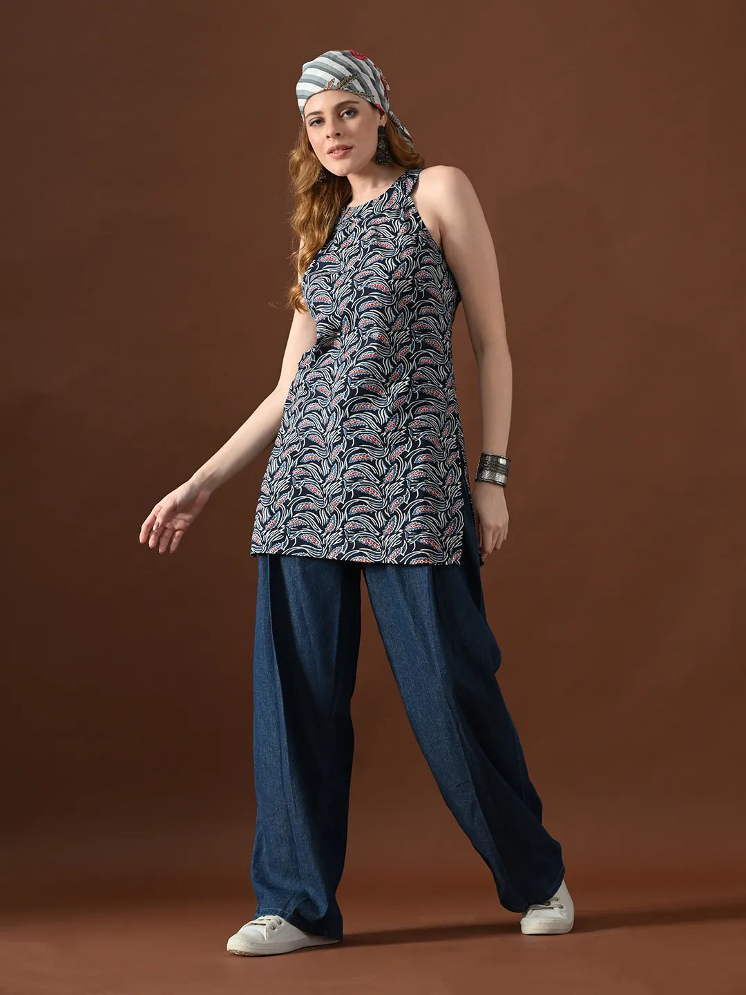 Women Jaal Print Sima Backless Kurti