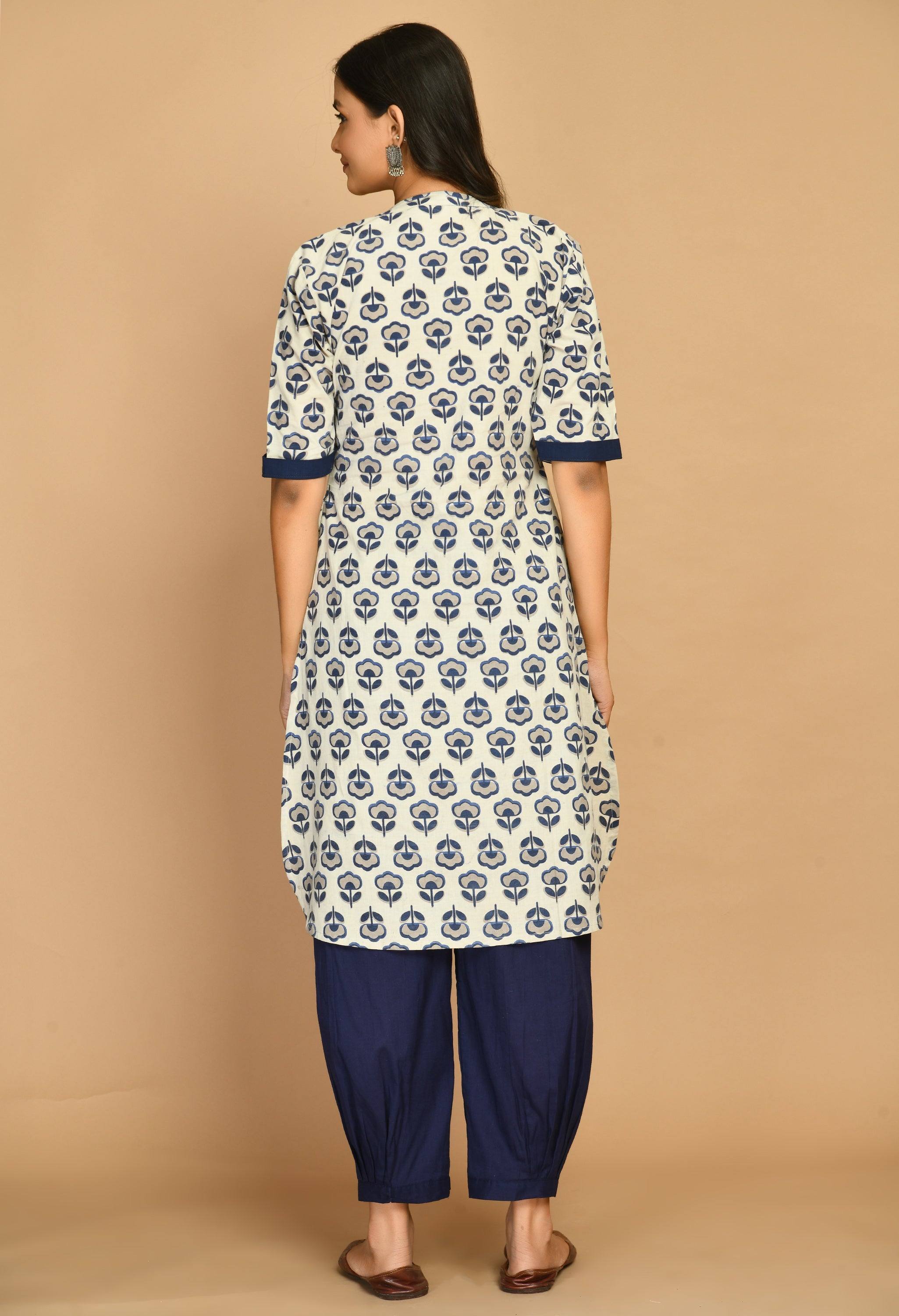 HandBlock Printed Blue Booty Dabu Kurta