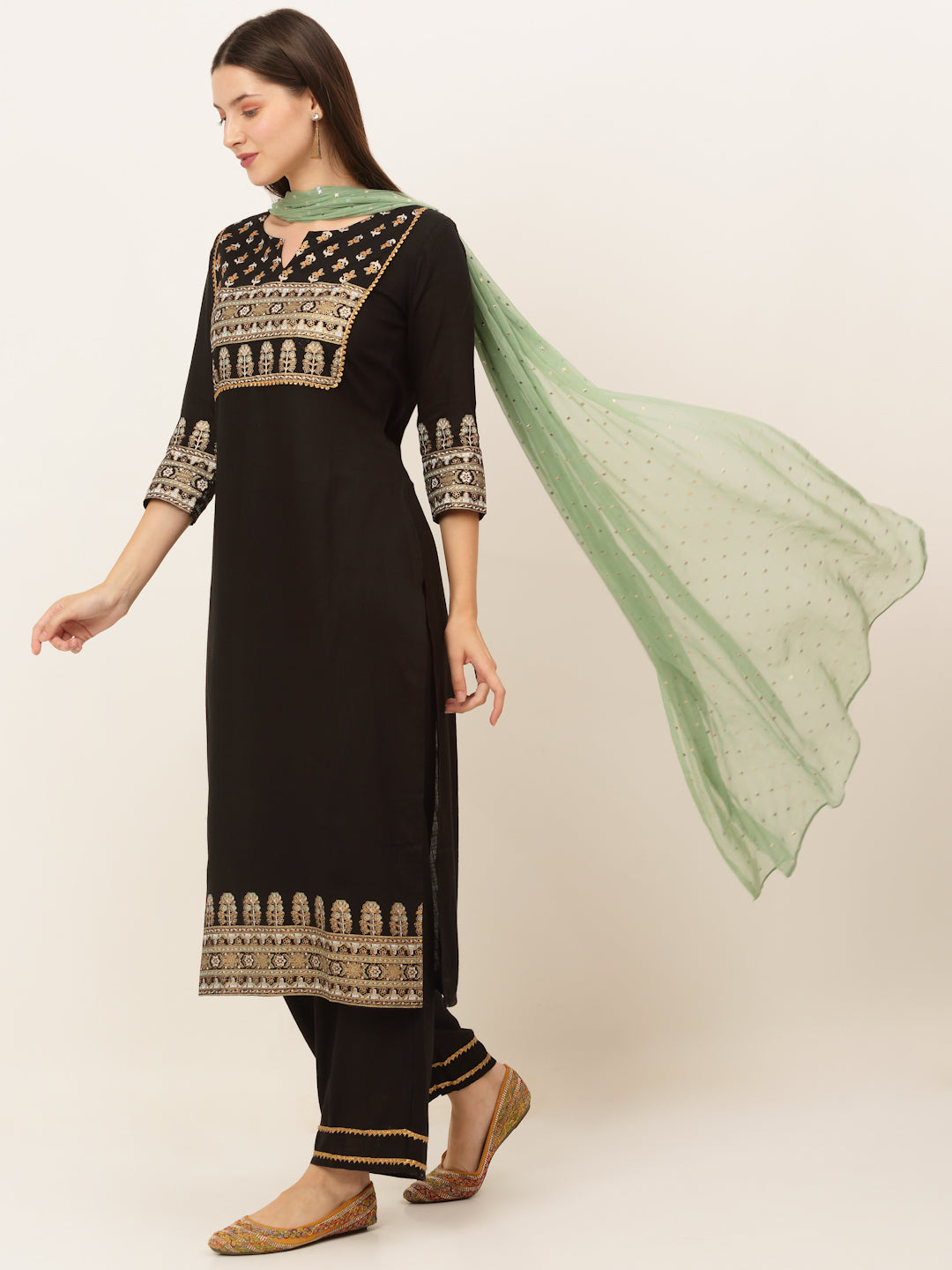 Women Black Ethnic Motifs Yoke Design Kurta with Palazzos