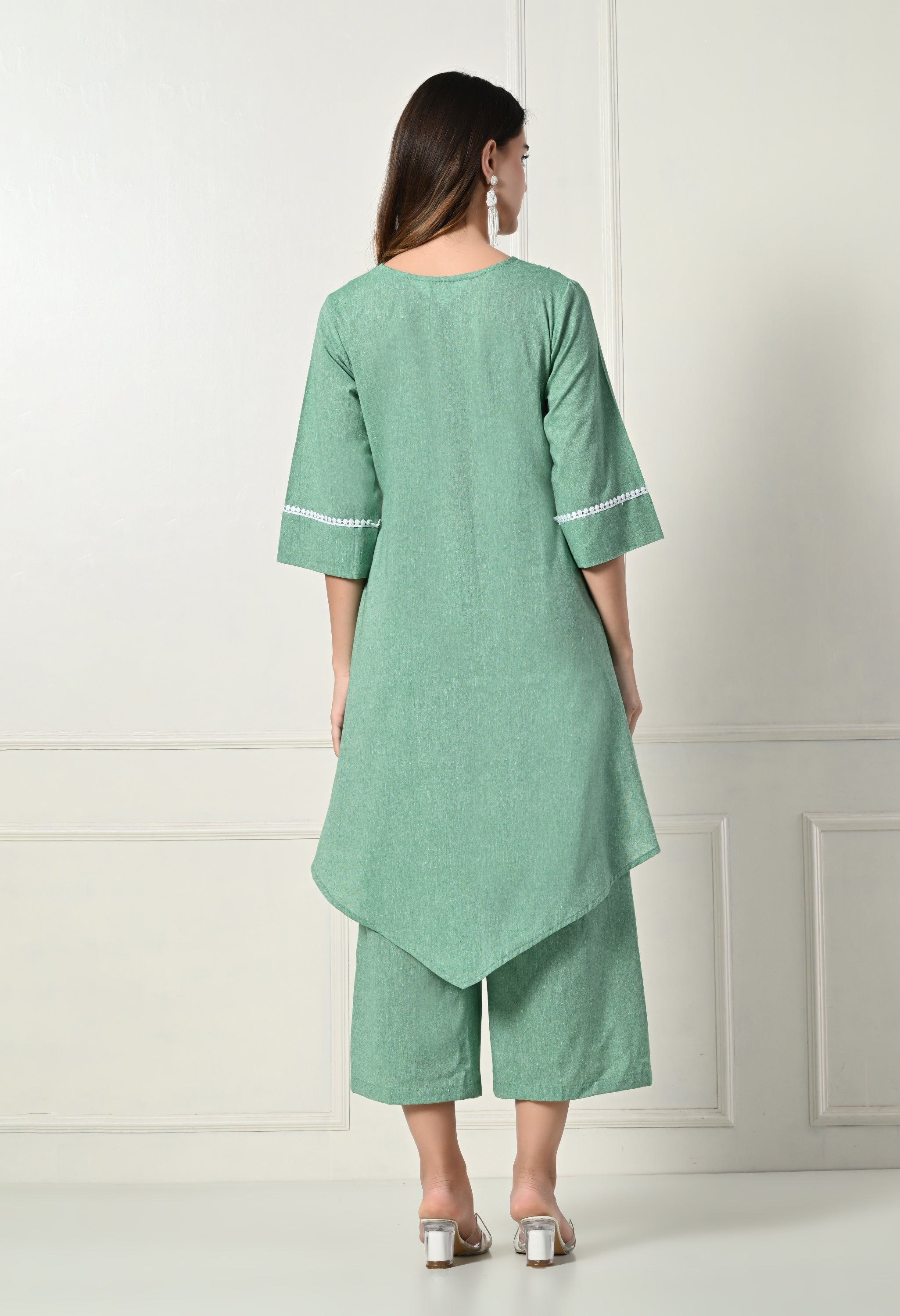 Green khadi pleated set