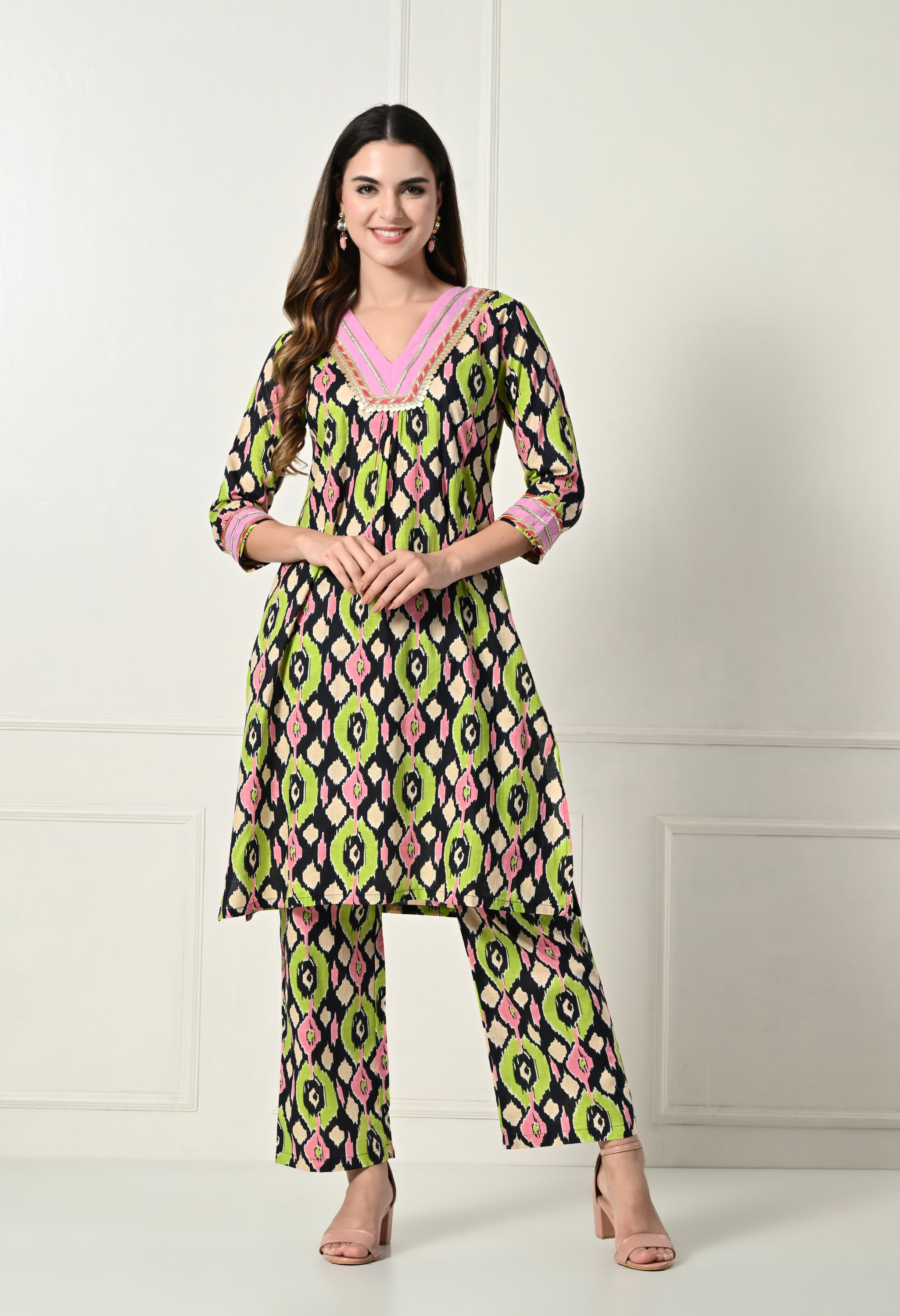 Green & Pink Ikkat Kurta Set With Lace