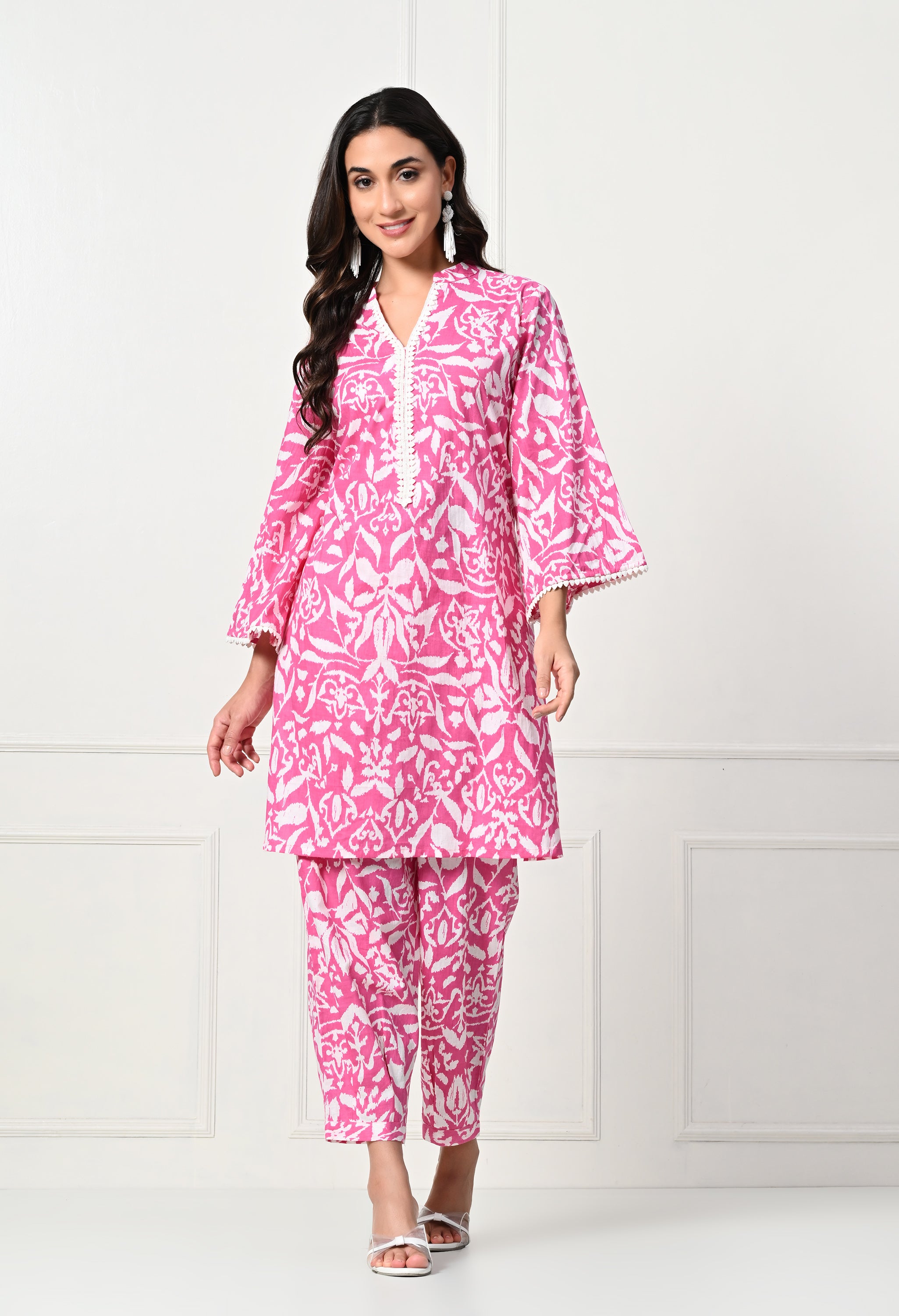 Pure Cotton printed kurta set with lace details