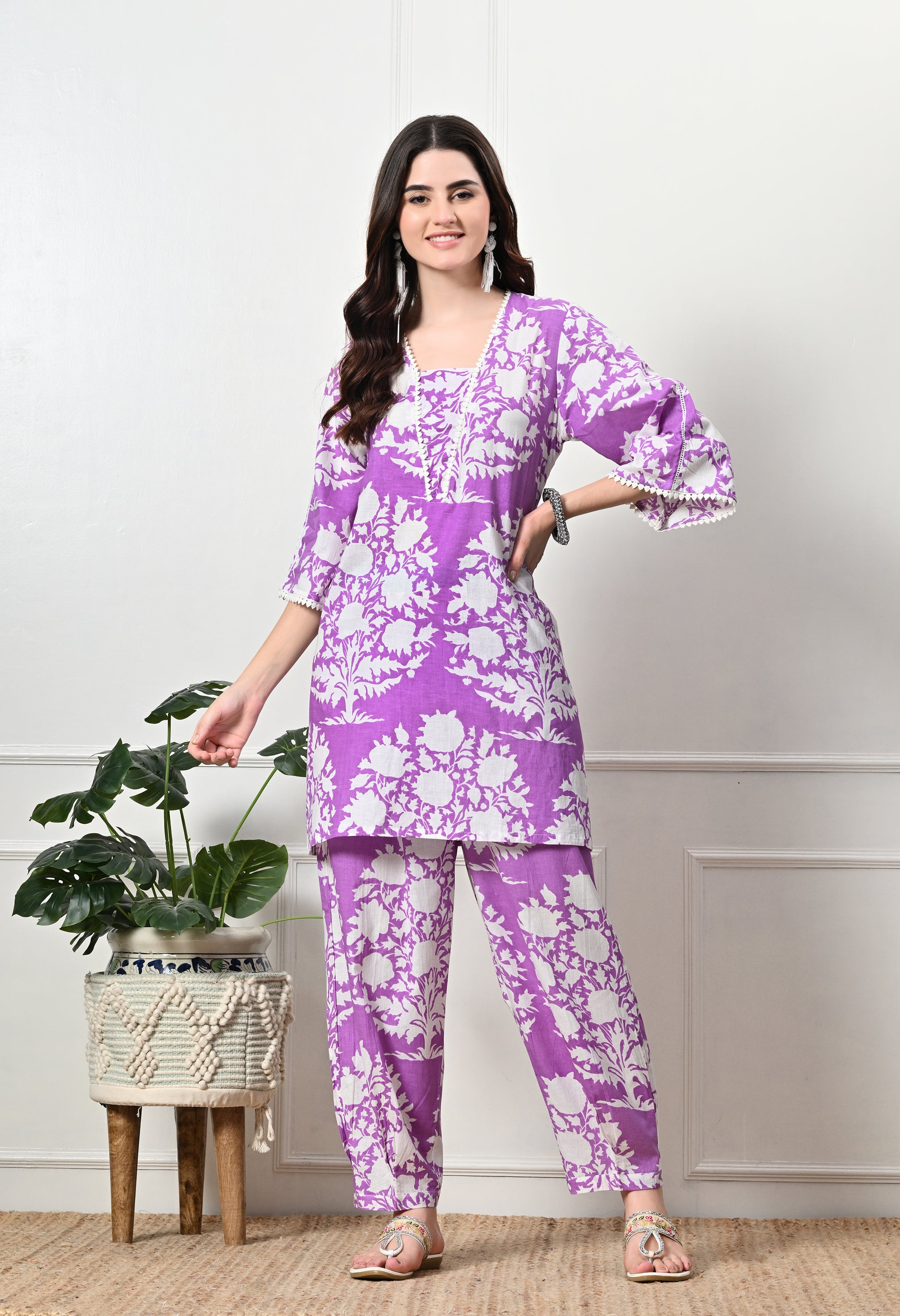 Mauve Big Flower Kurta Set With Lace details