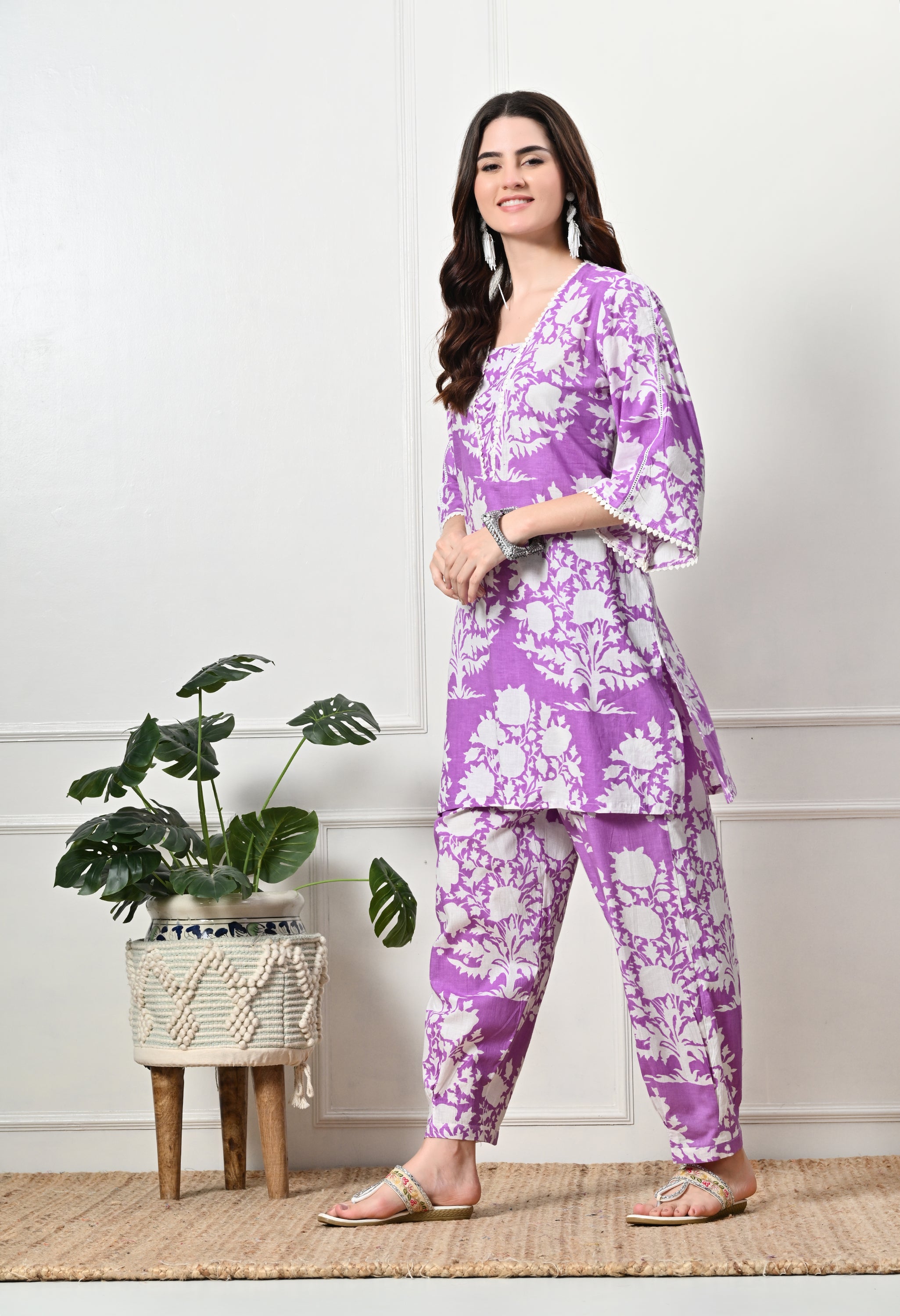 Mauve Big Flower Kurta Set With Lace details