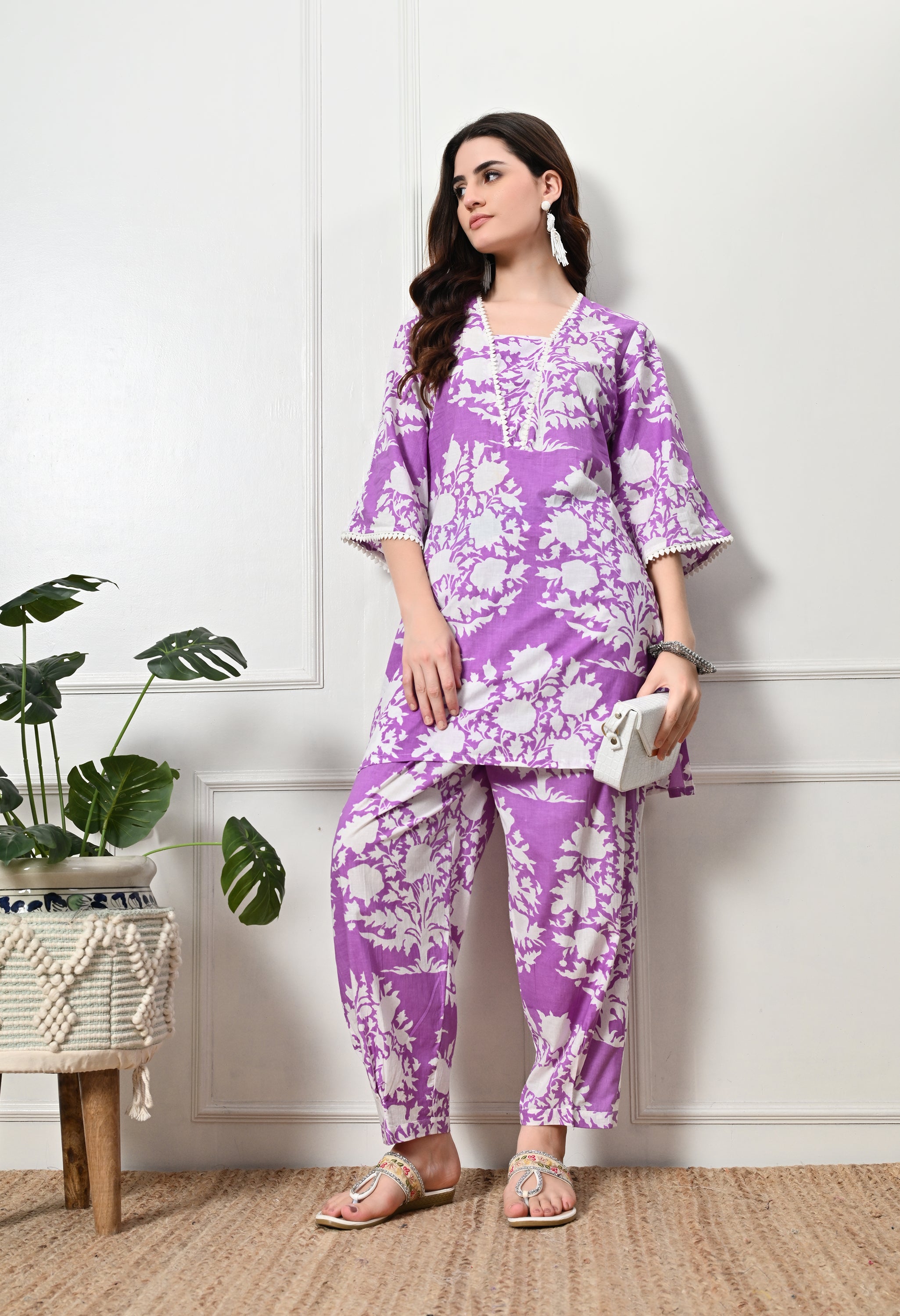 Mauve Big Flower Kurta Set With Lace details