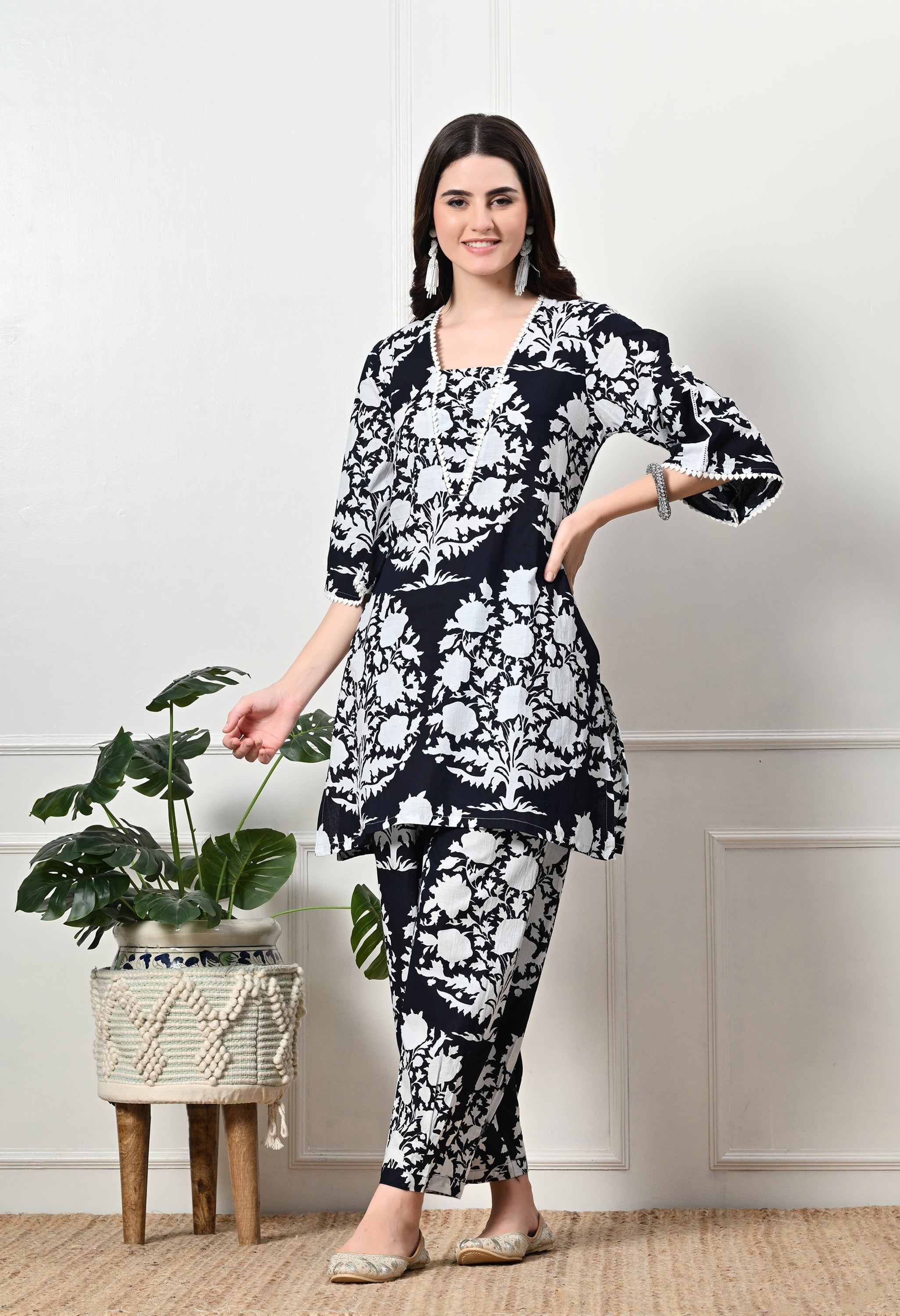 Black Floral Kurta set with Lace details