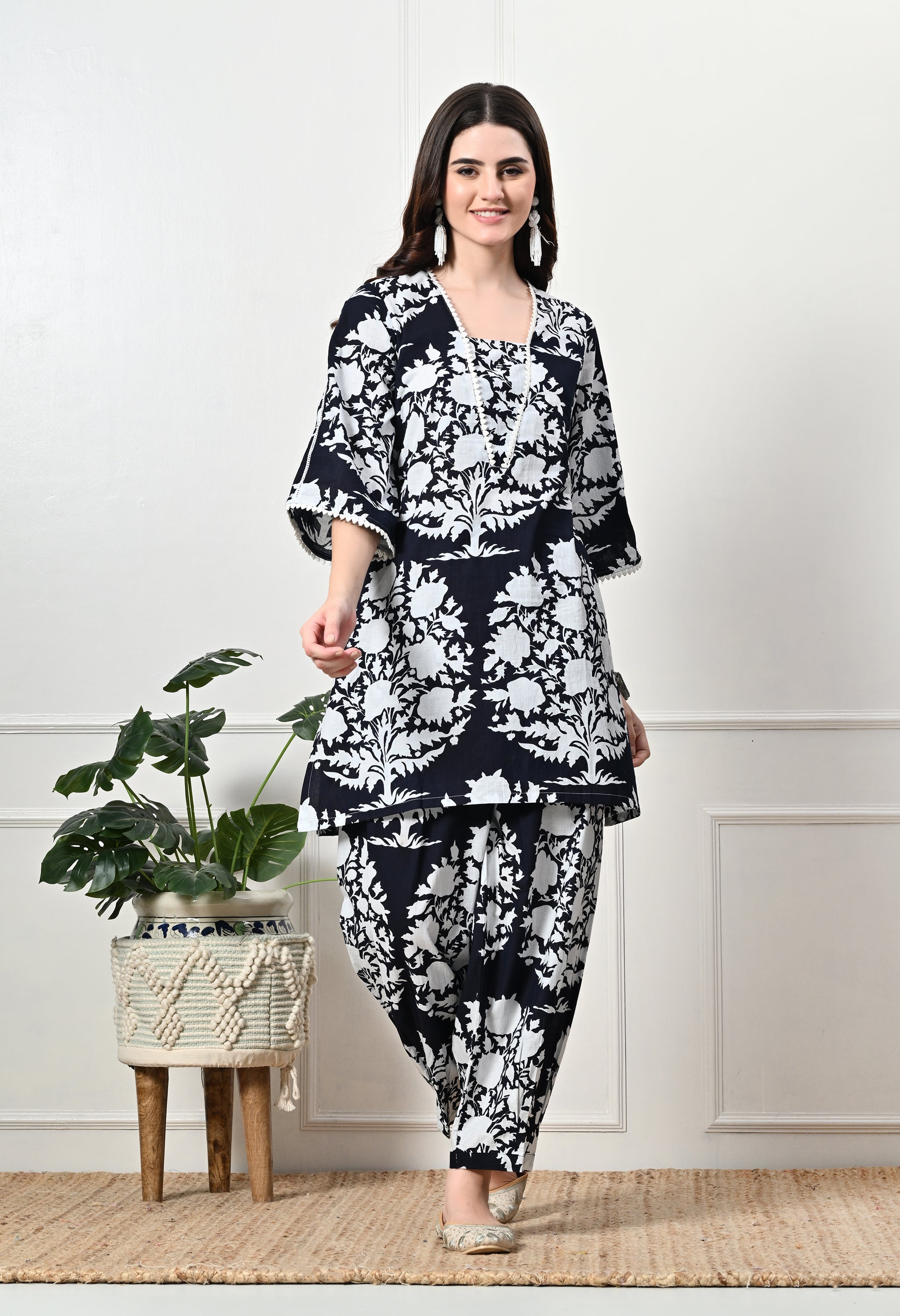 Black Floral Kurta set with Lace details