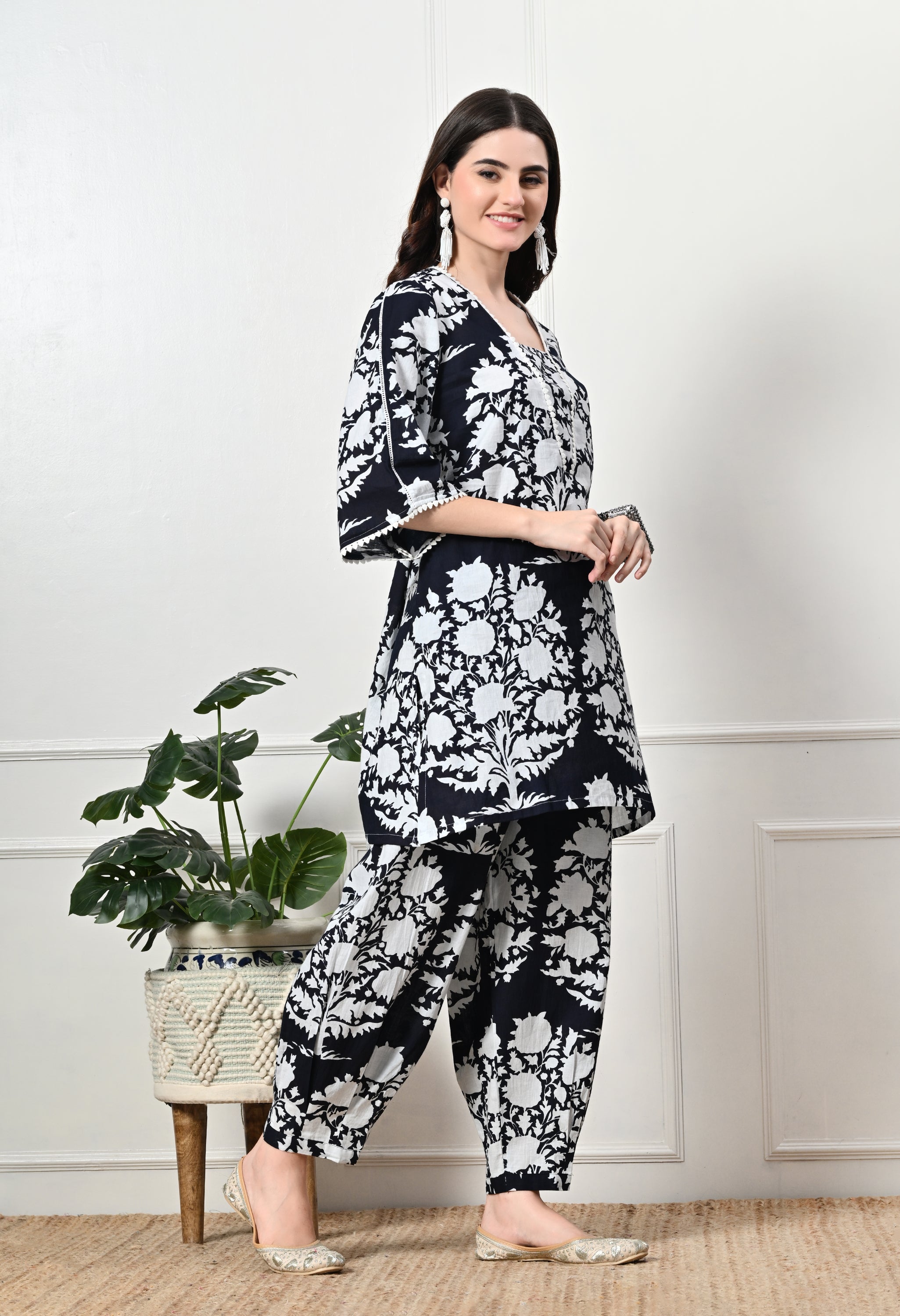 Black Floral Kurta set with Lace details