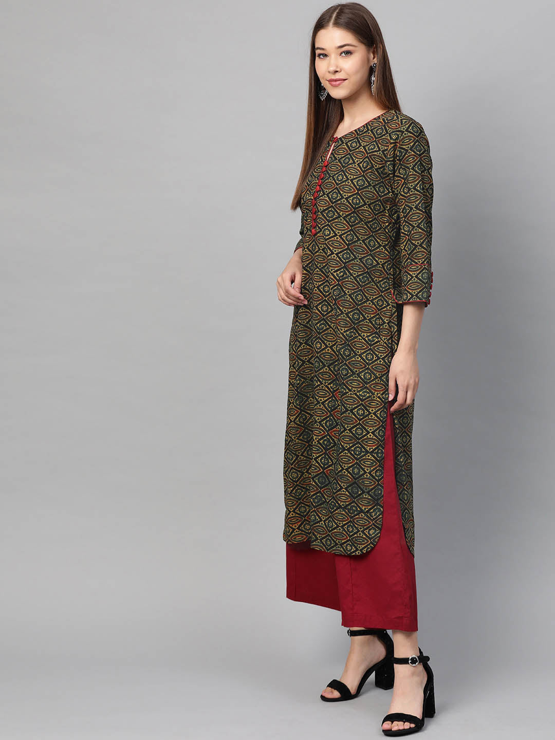 Women Green & Beige Ajrakh Handblock Print Sustainable Straight Kurta