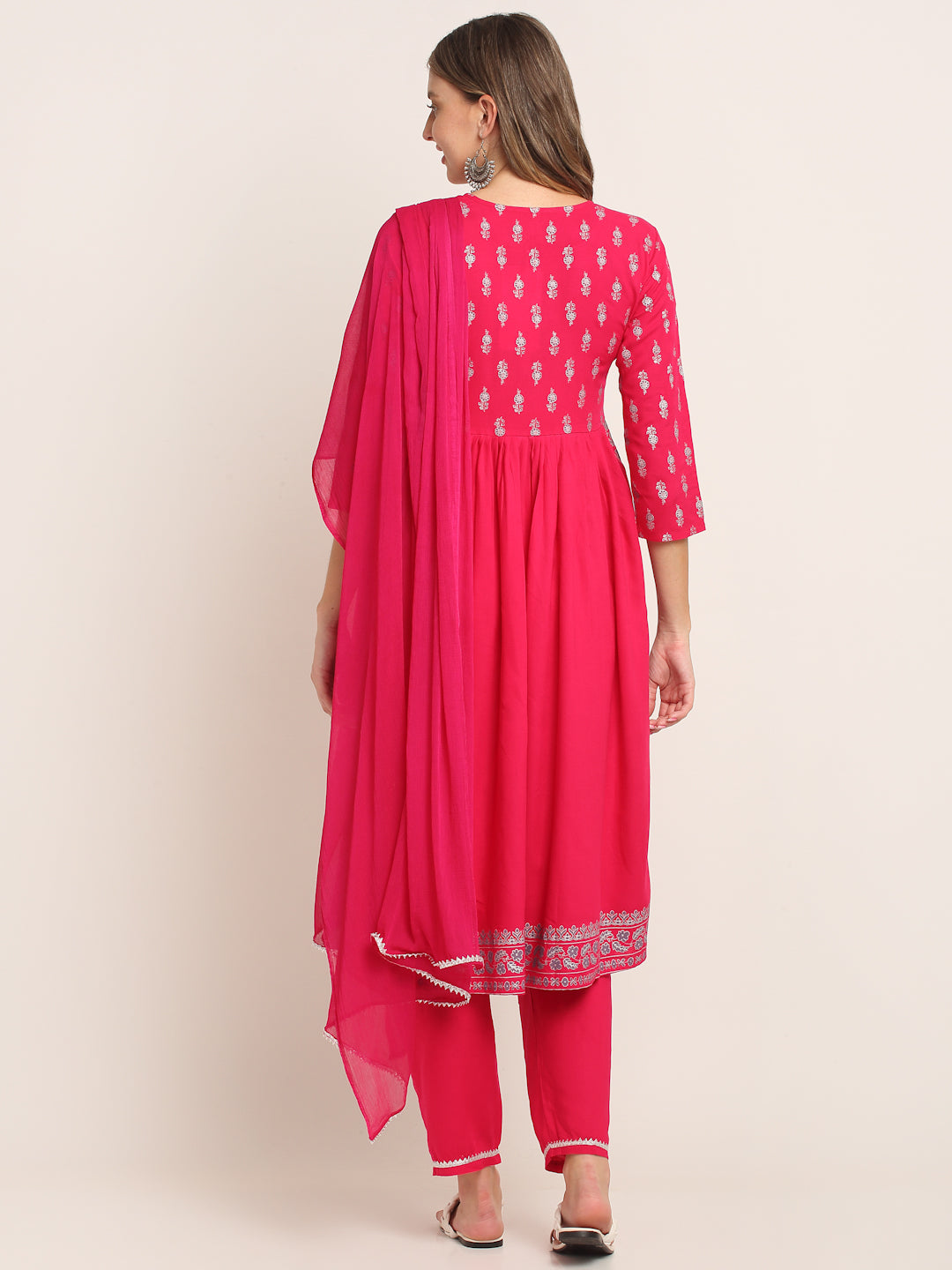 Women Pink & Silver Ethnic Motifs Printed Nyra Cut Kurta Set