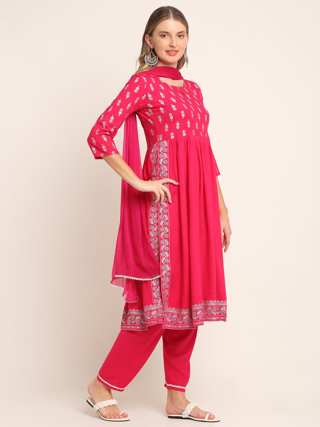 Women Pink & Silver Ethnic Motifs Printed Nyra Cut Kurta Set