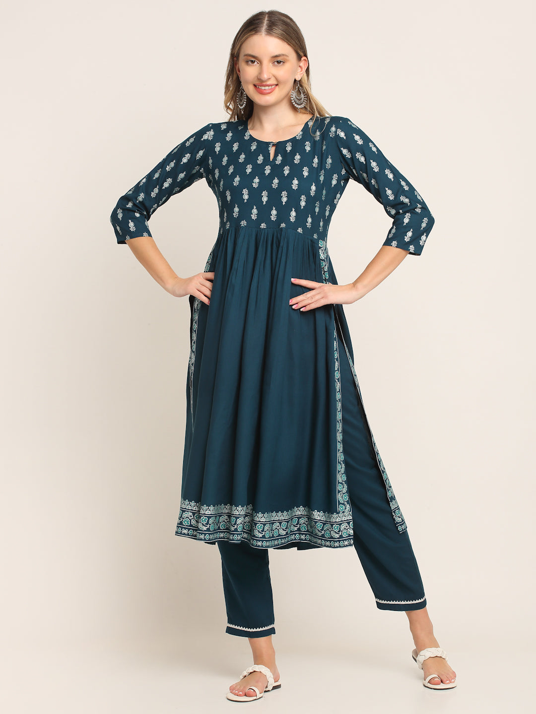 Women Blue & Silver Ethnic Motifs Printed Nyra Cut Kurta Set