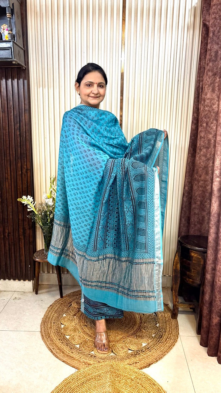 Maheshwari Silk Bagh Hand Block Printed Kurta Set With Tissue Zari Pallu Dupatta - Set of 3