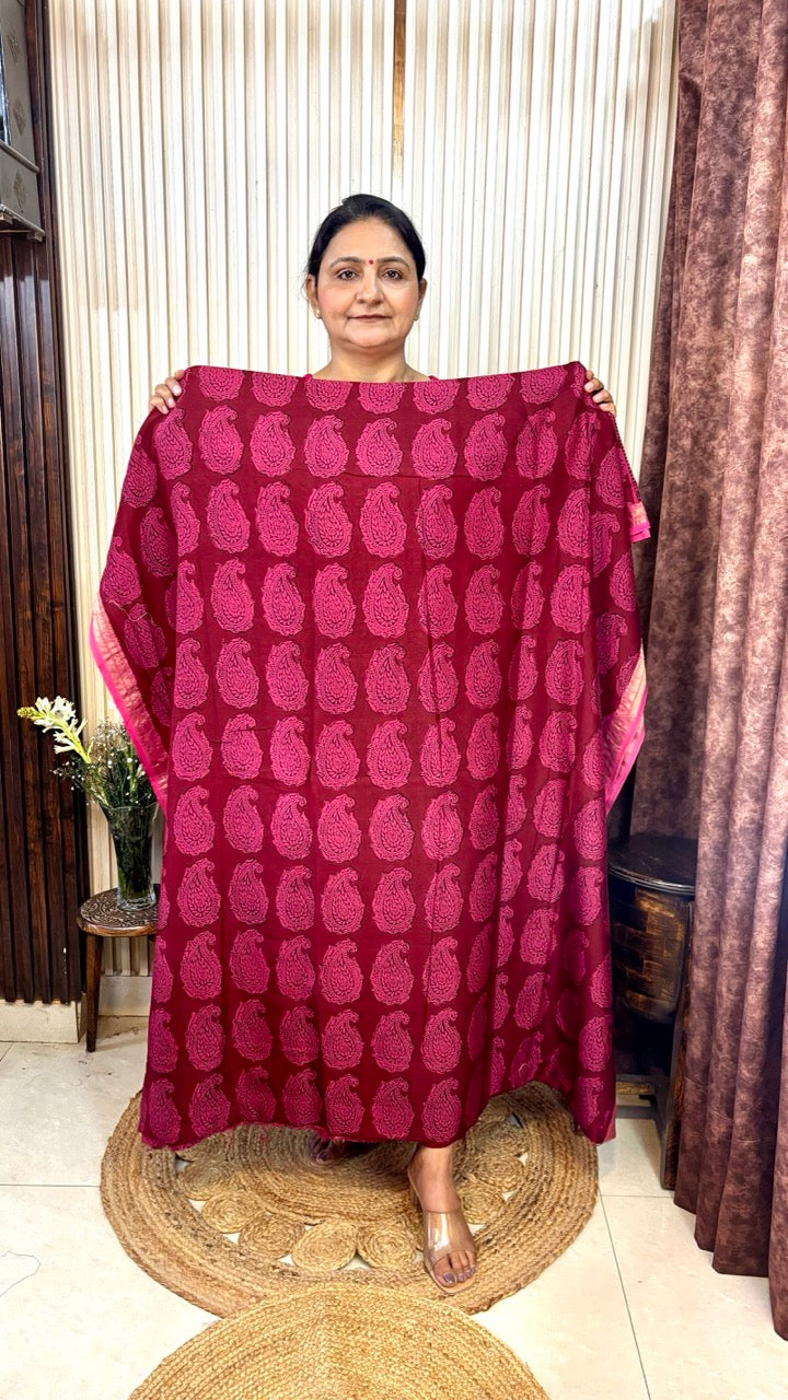 Maheshwari Silk Bagh Hand Block Printed Kurta Set With Tissue Zari Pallu Dupatta - Set of 3