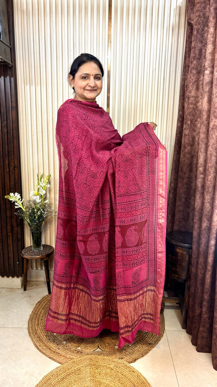 Maheshwari Silk Bagh Hand Block Printed Kurta Set With Tissue Zari Pallu Dupatta - Set of 3