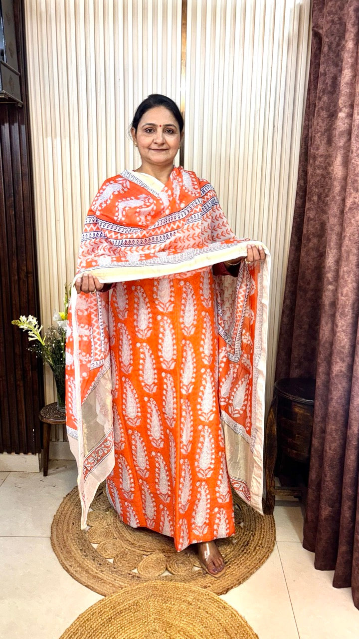 Maheshwari Silk Bagh Hand Block Printed Kurta Set With Tissue Zari Pallu Dupatta - Set of 3