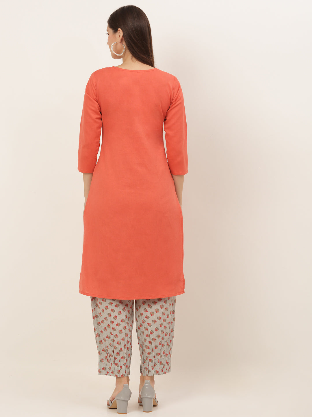 Women Peach-Coloured Keyhole Neck Kurta