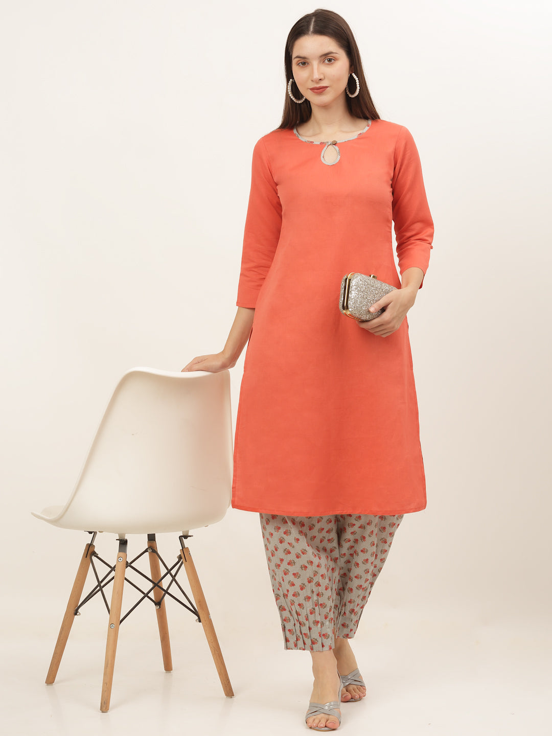 Women Peach-Coloured Keyhole Neck Kurta