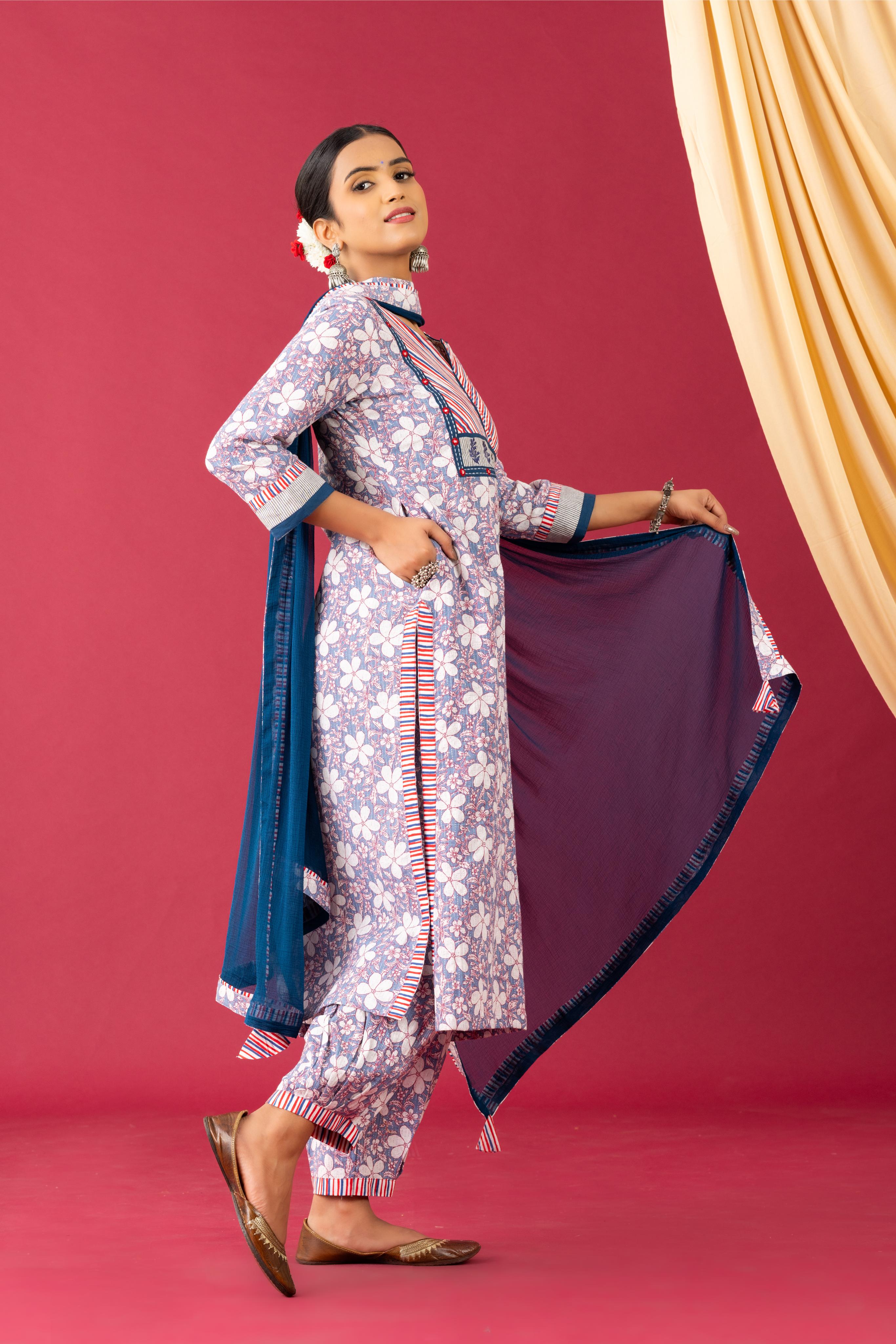 Bahaar Lavender & blue floral kurta set