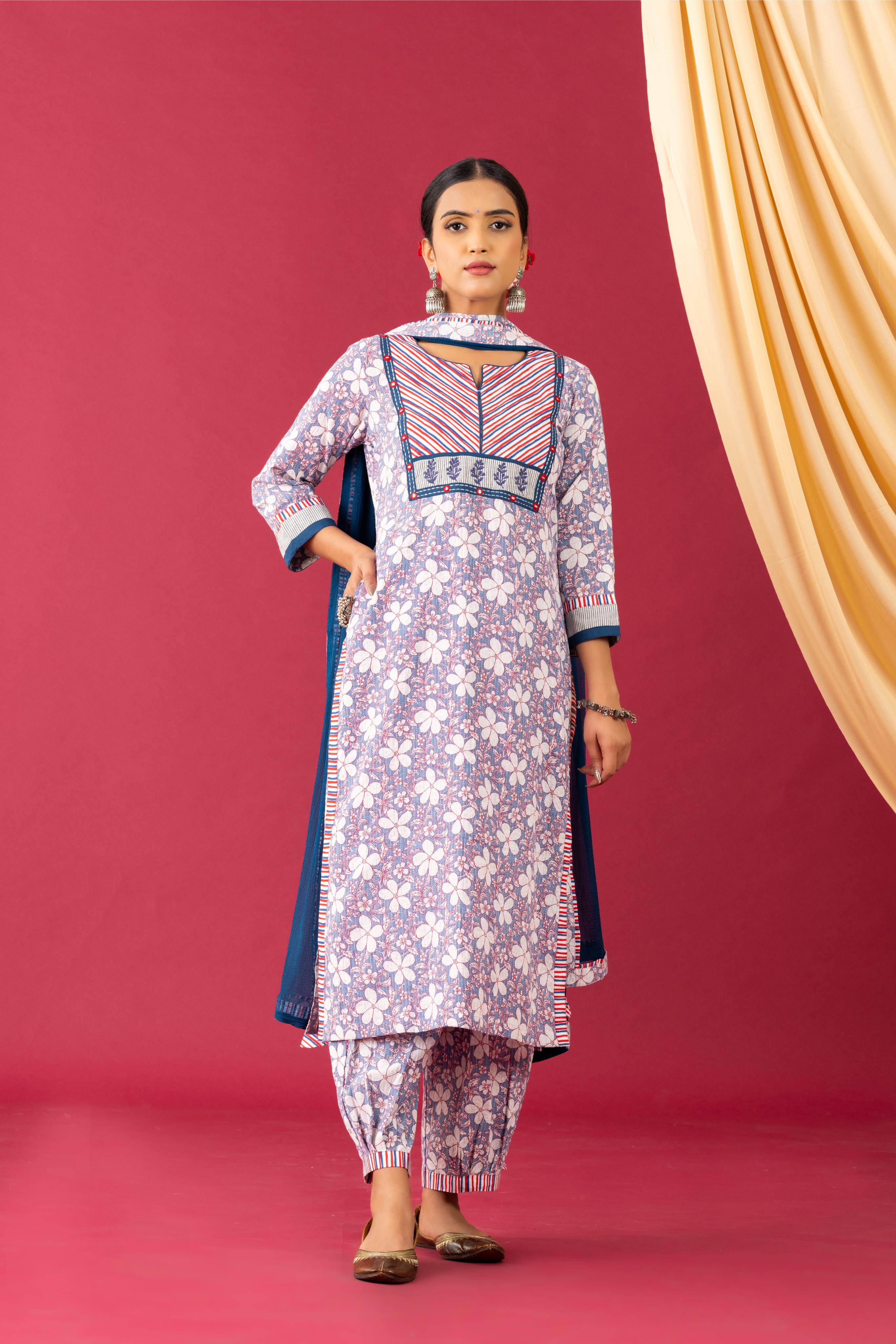 Bahaar Lavender & blue floral kurta set