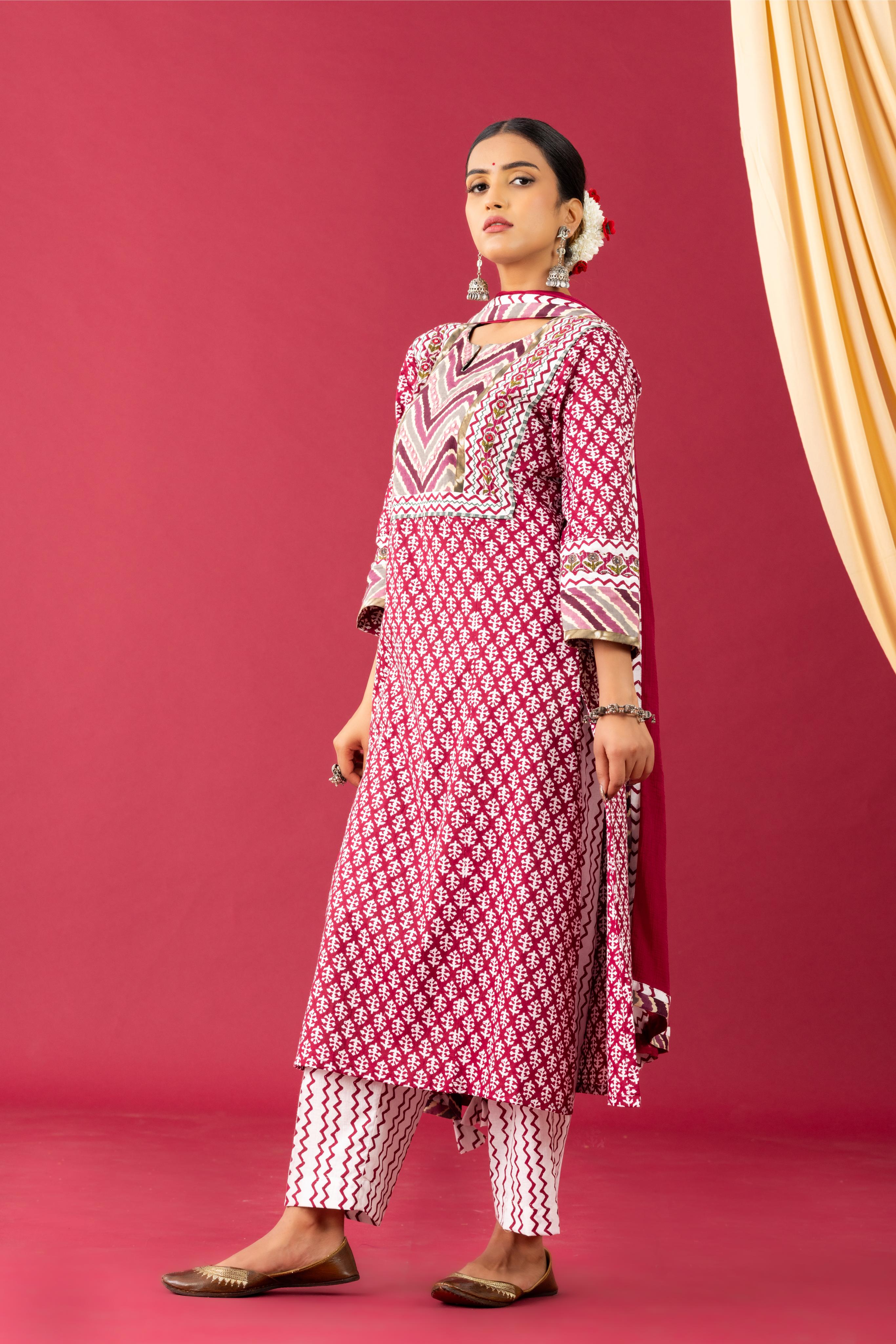 Bahaar Wine booti cotton kurta set